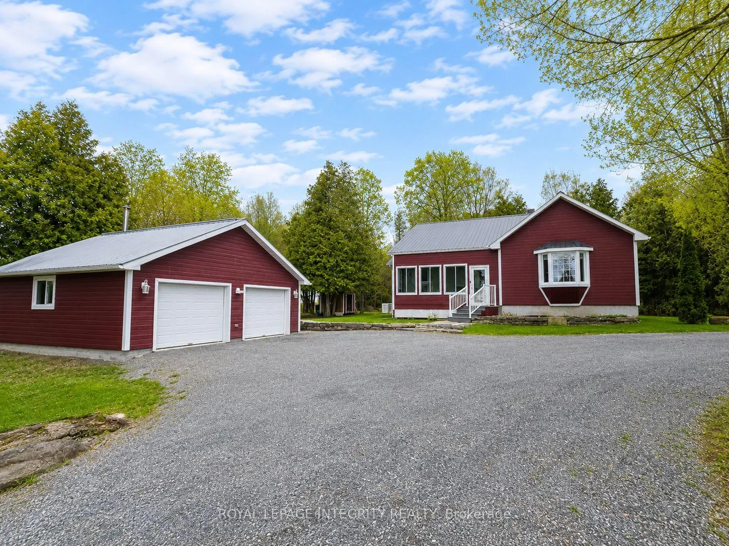 Photo 1 of 21770 Concession 9 Road, South Glengarry, South Glengarry (Lancaster) Twp — HOMEH