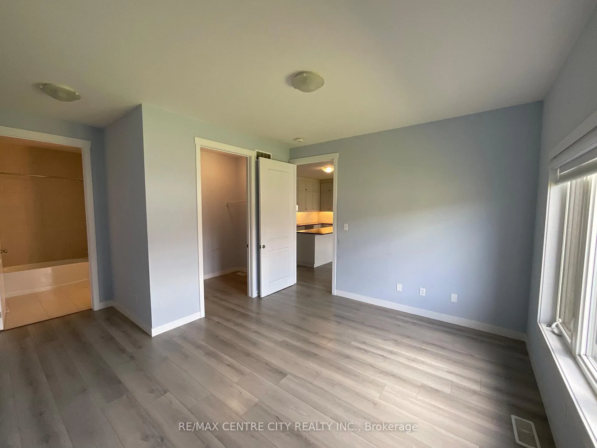Photo 16 of 39 Waterthrush Lane, Norfolk, Simcoe — HOMEH