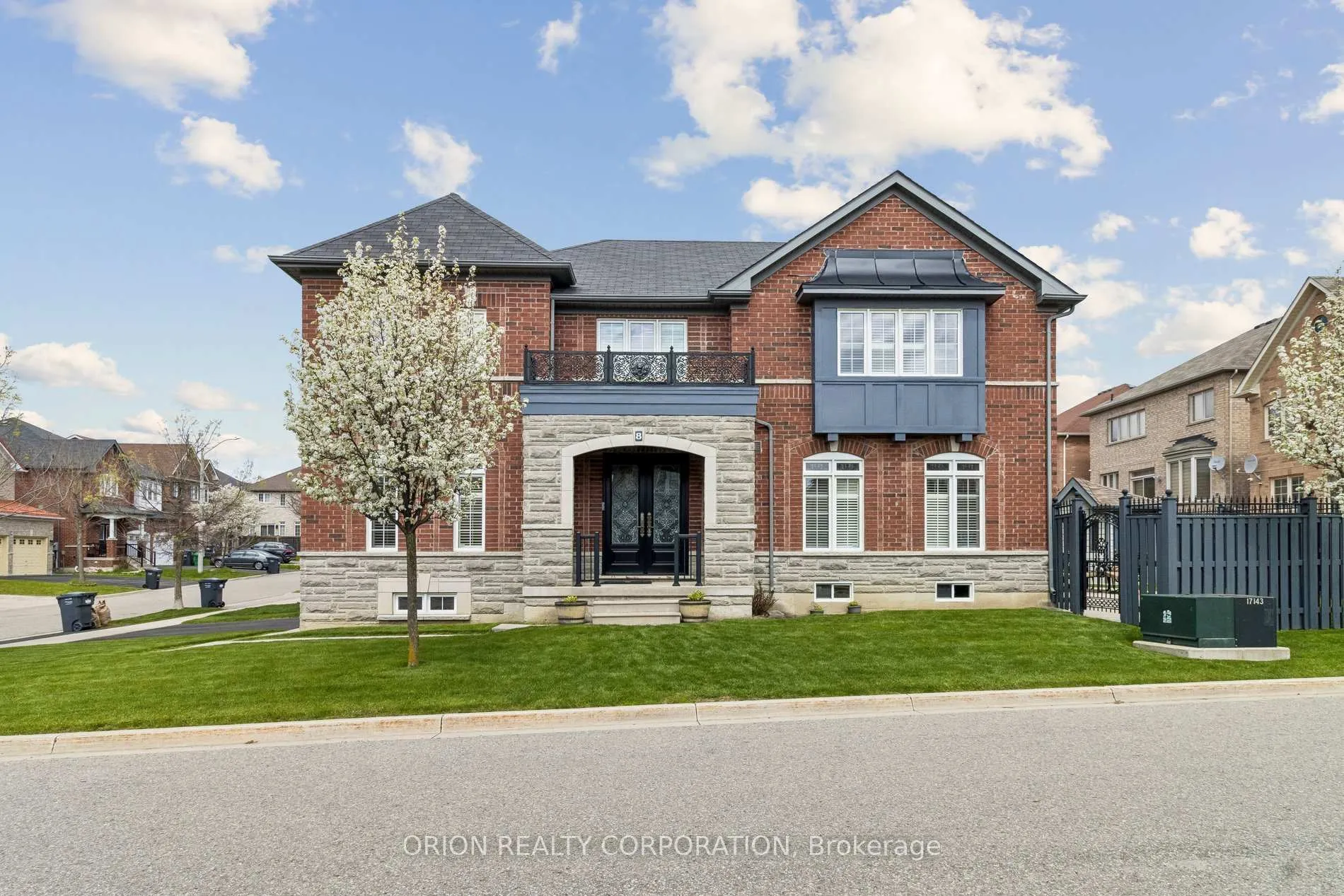 Photo 4 of 8 Seastar Road, Brampton, Bram West — HOMEH