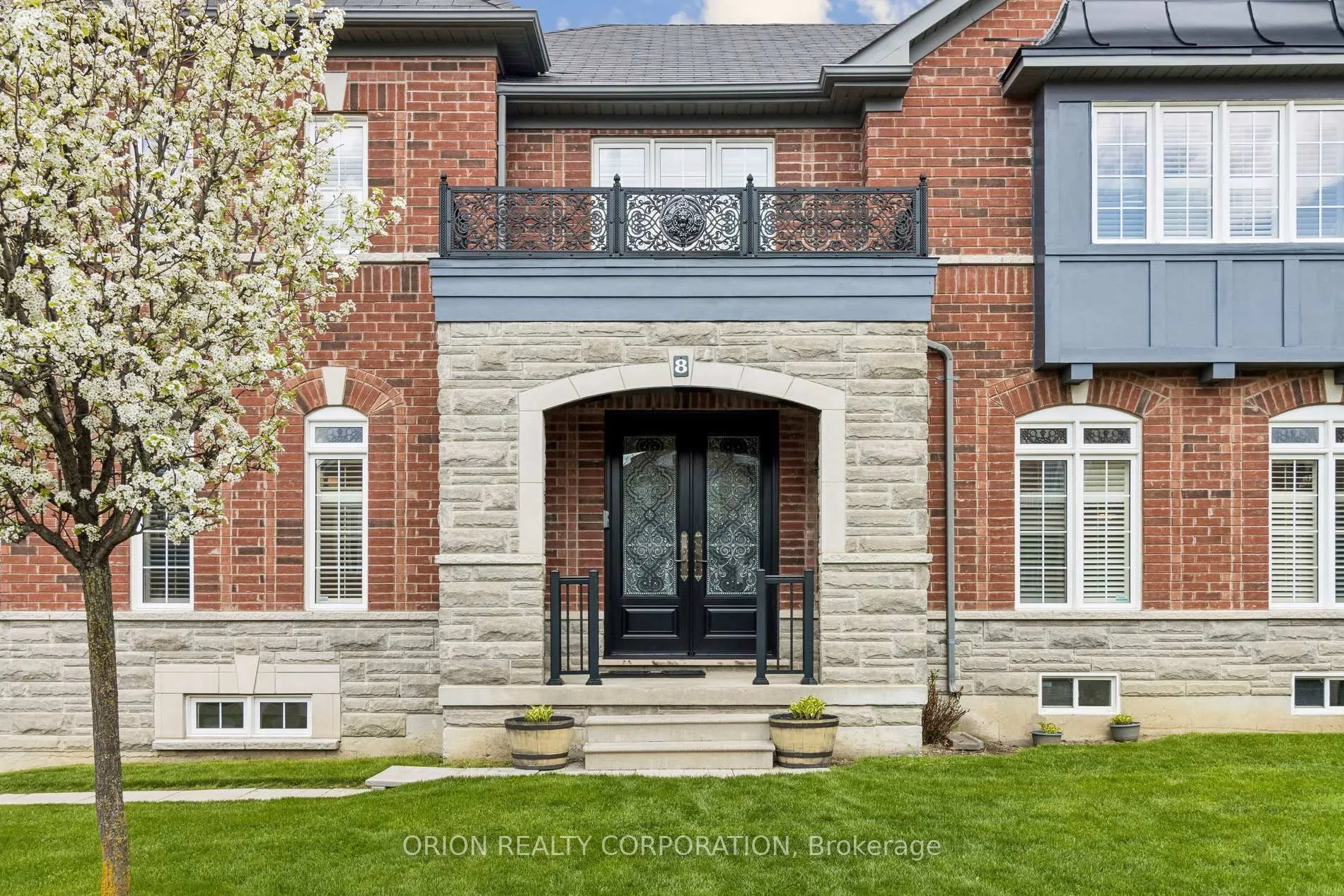 Photo 6 of 8 Seastar Road, Brampton, Bram West — HOMEH