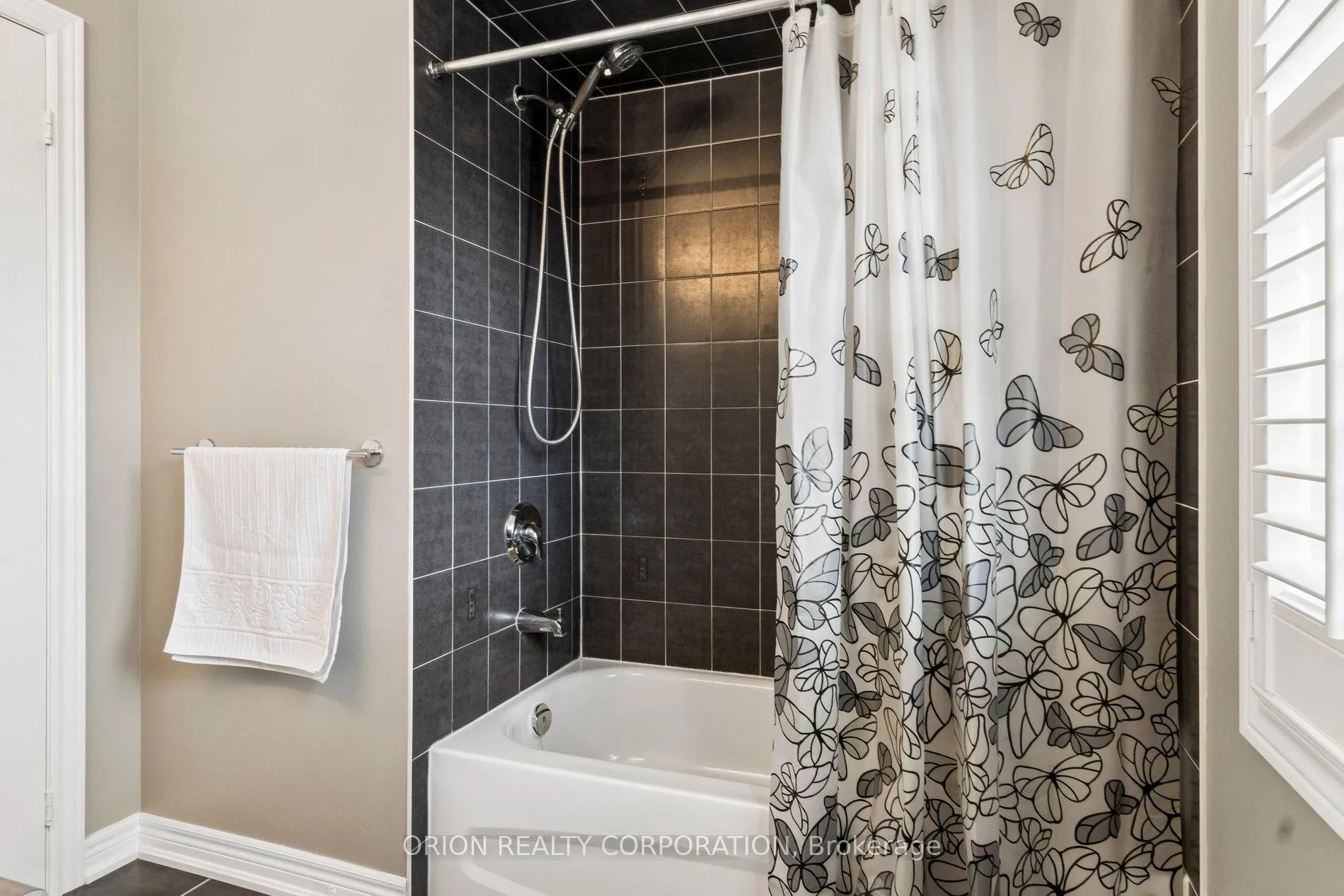 Photo 32 of 8 Seastar Road, Brampton, Bram West — HOMEH