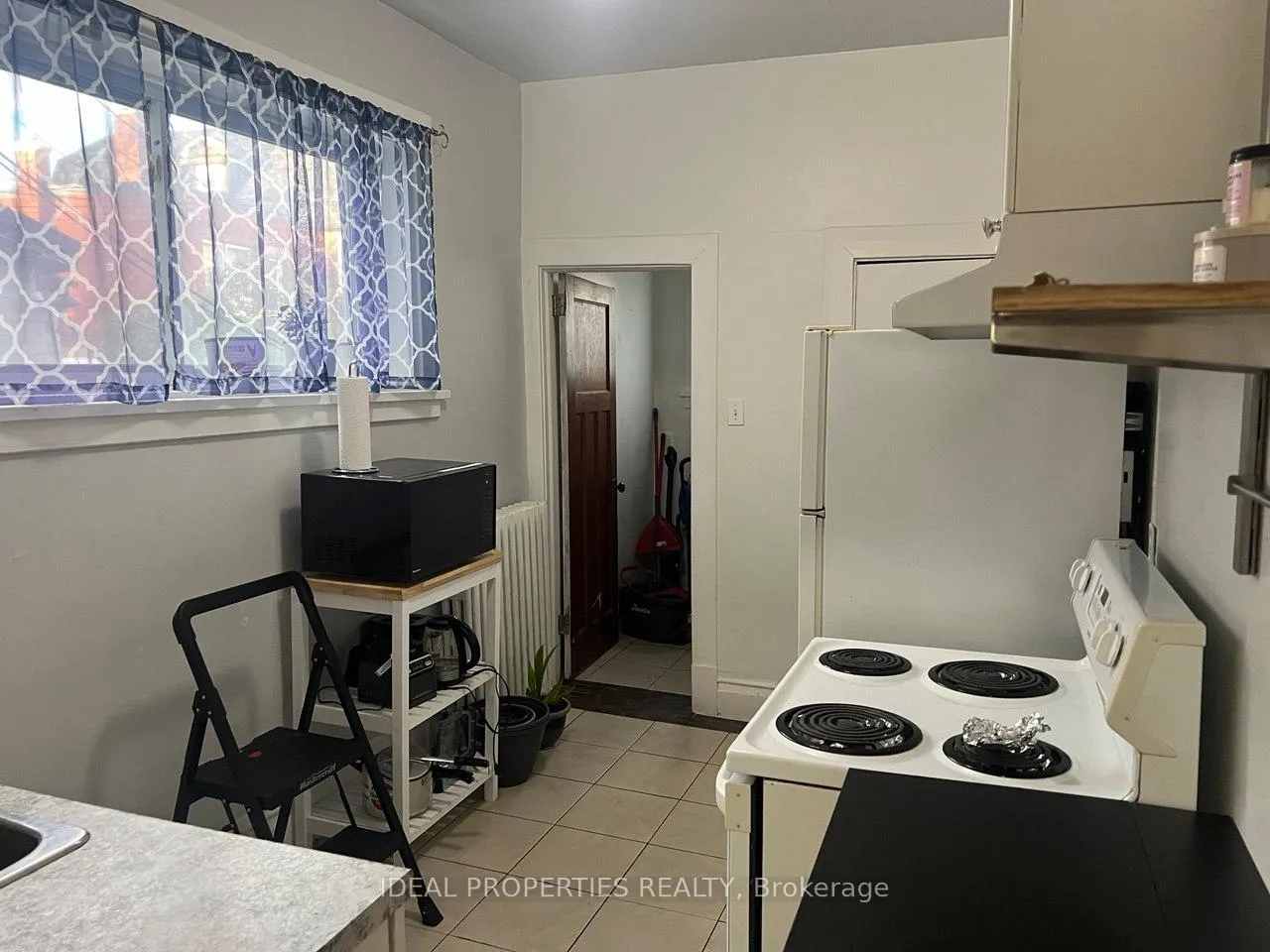 Photo 6 of Unit 2, 277 Bronson Avenue, Ottawa, Ottawa Centre — HOMEH