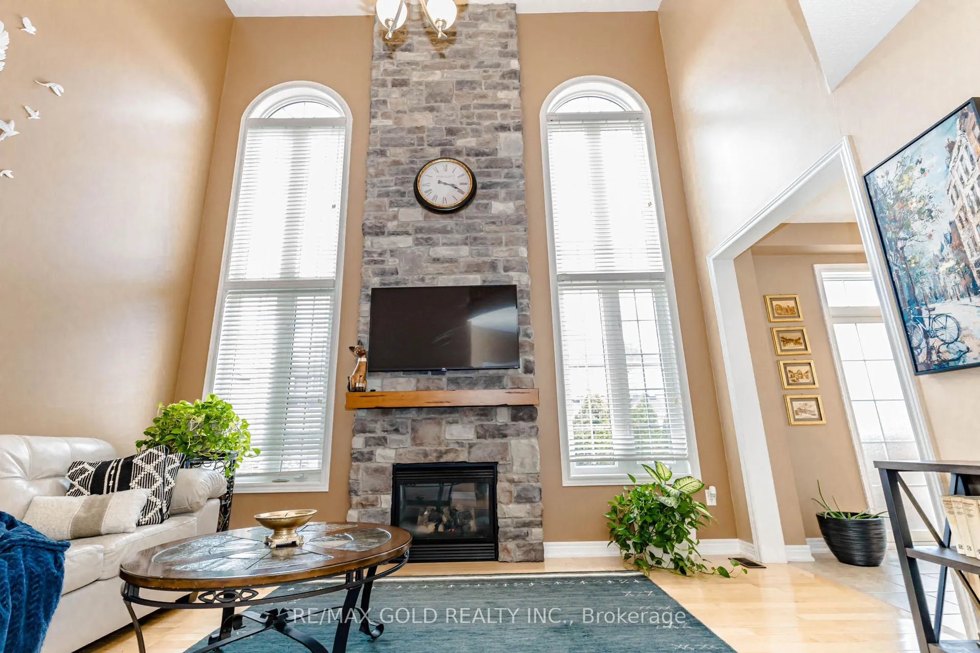 Photo 9 of 45 Fishing Crescent, Brampton, Madoc — HOMEH