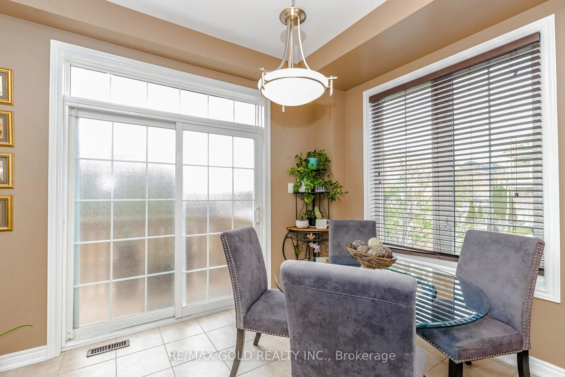 Photo 14 of 45 Fishing Crescent, Brampton, Madoc — HOMEH