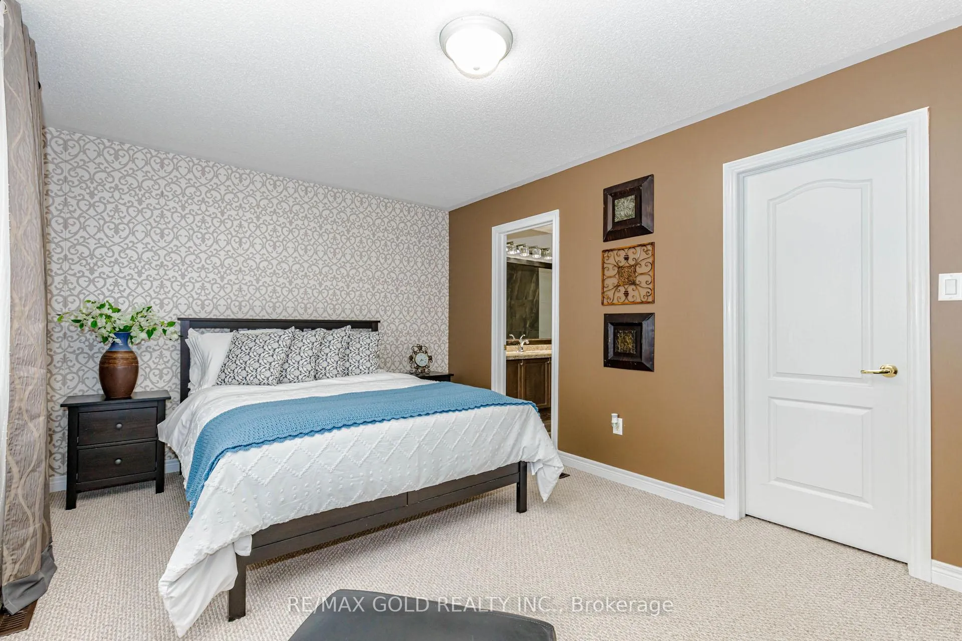 Photo 23 of 45 Fishing Crescent, Brampton, Madoc — HOMEH