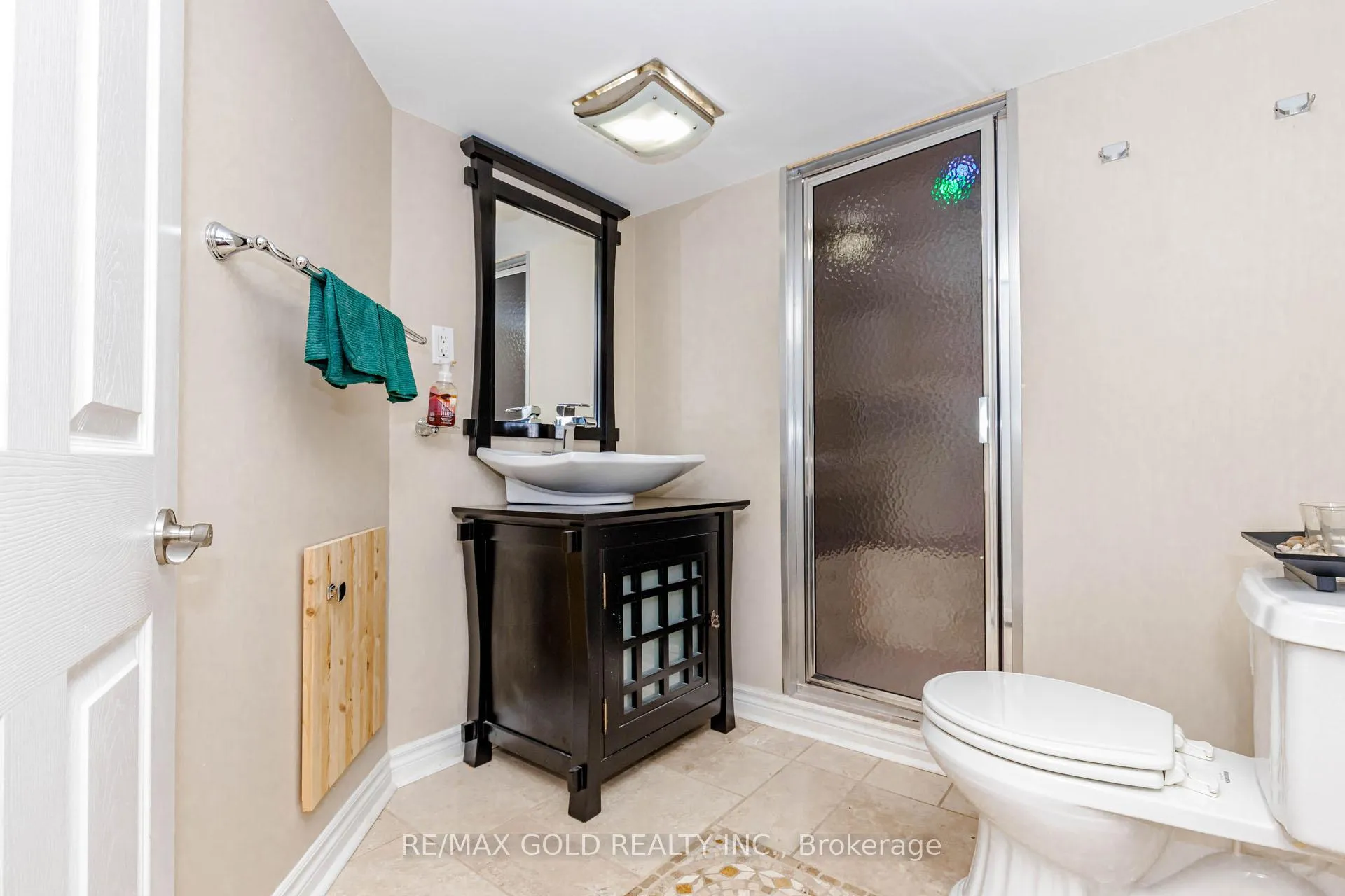 Photo 35 of 45 Fishing Crescent, Brampton, Madoc — HOMEH