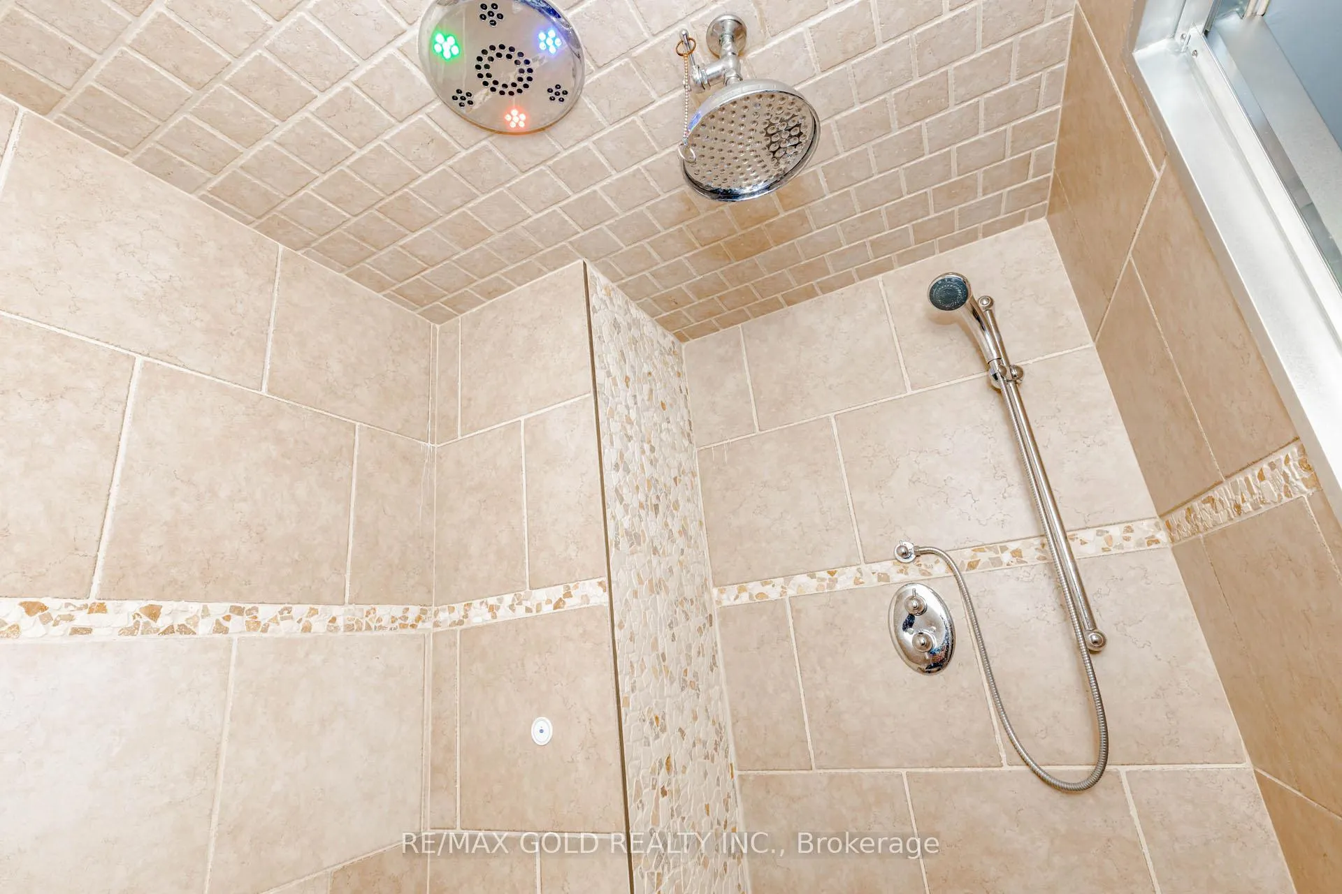 Photo 36 of 45 Fishing Crescent, Brampton, Madoc — HOMEH