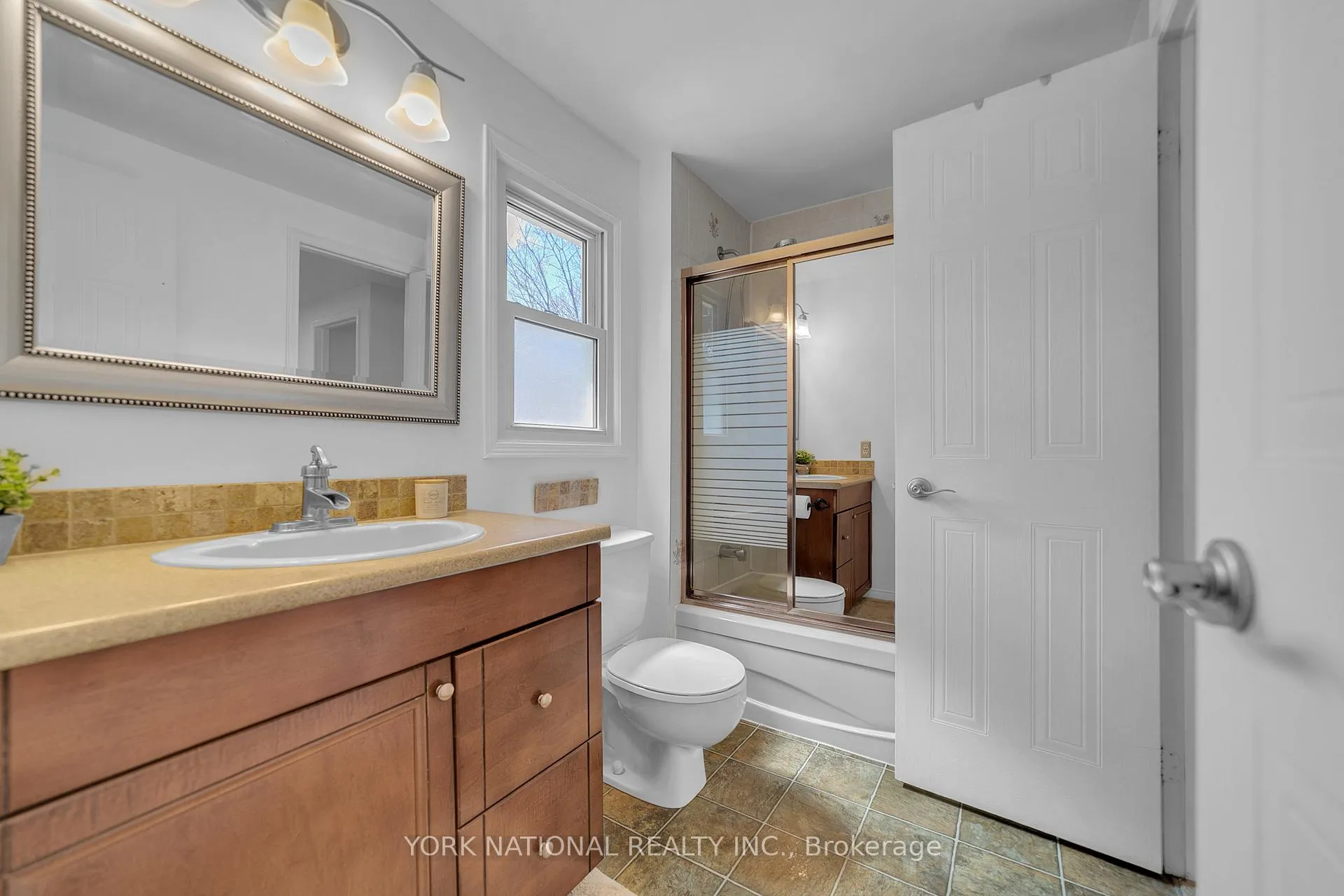 Photo 20 of 1 Eves Court, Newmarket, Glenway Estates — HOMEH