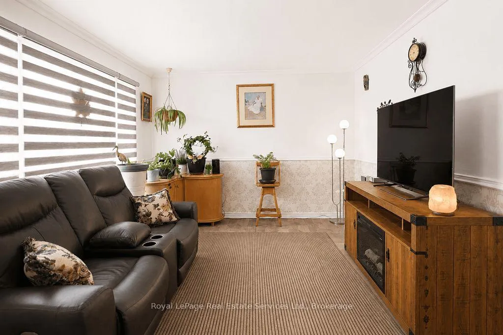 Photo 6 of 334 Tragina Avenue N, Hamilton, Homeside — HOMEH