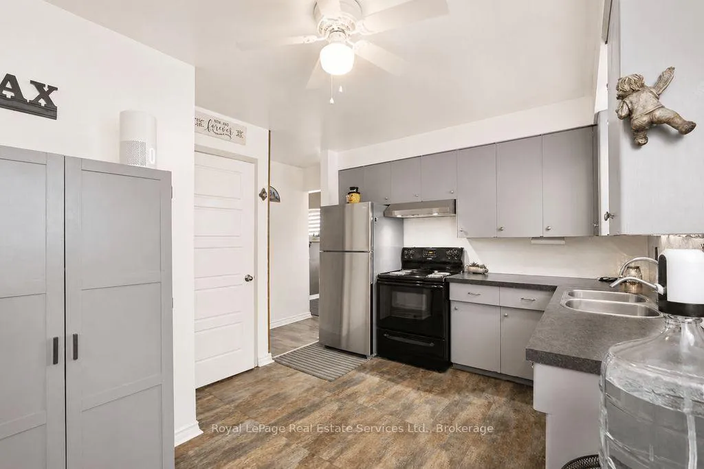 Photo 9 of 334 Tragina Avenue N, Hamilton, Homeside — HOMEH