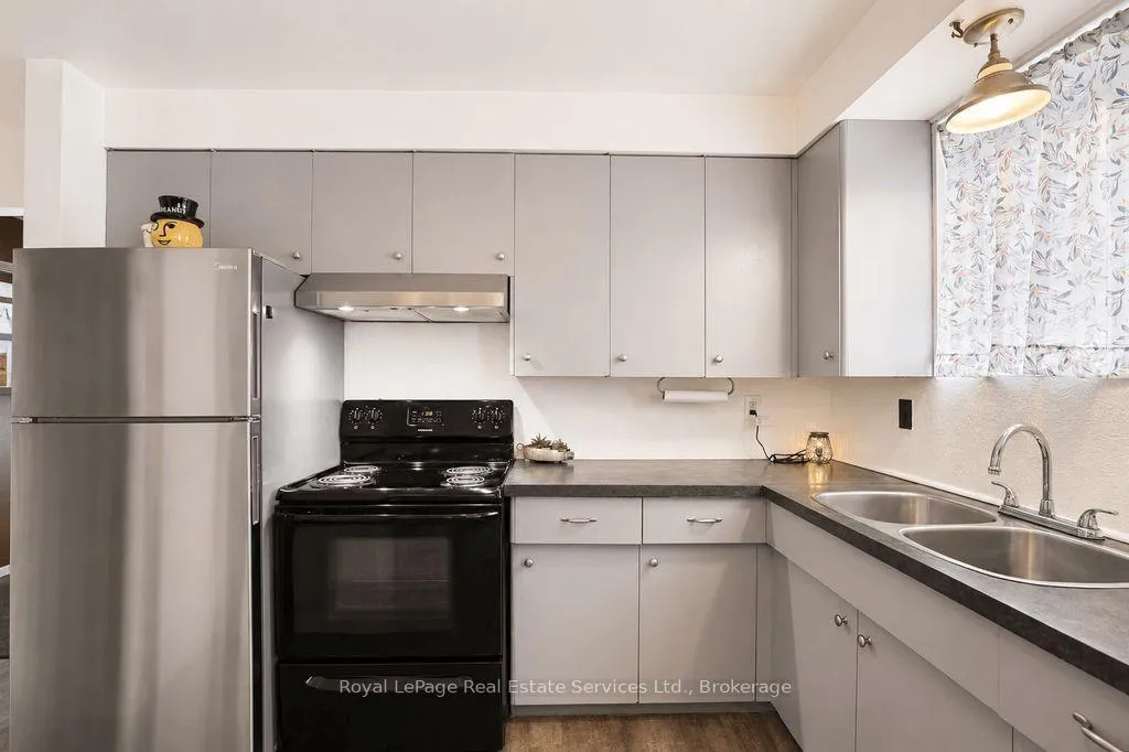 Photo 10 of 334 Tragina Avenue N, Hamilton, Homeside — HOMEH
