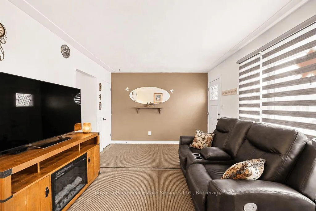Photo 13 of 334 Tragina Avenue N, Hamilton, Homeside — HOMEH