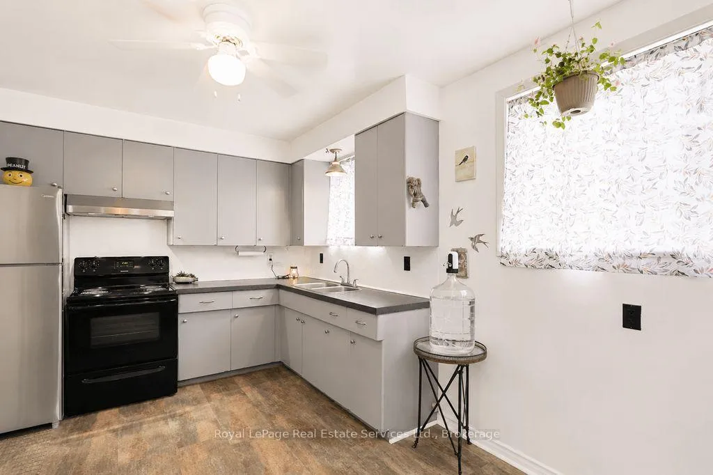 Photo 15 of 334 Tragina Avenue N, Hamilton, Homeside — HOMEH