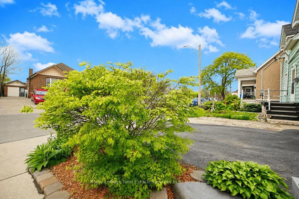 Photo 43 of 334 Tragina Avenue N, Hamilton, Homeside — HOMEH