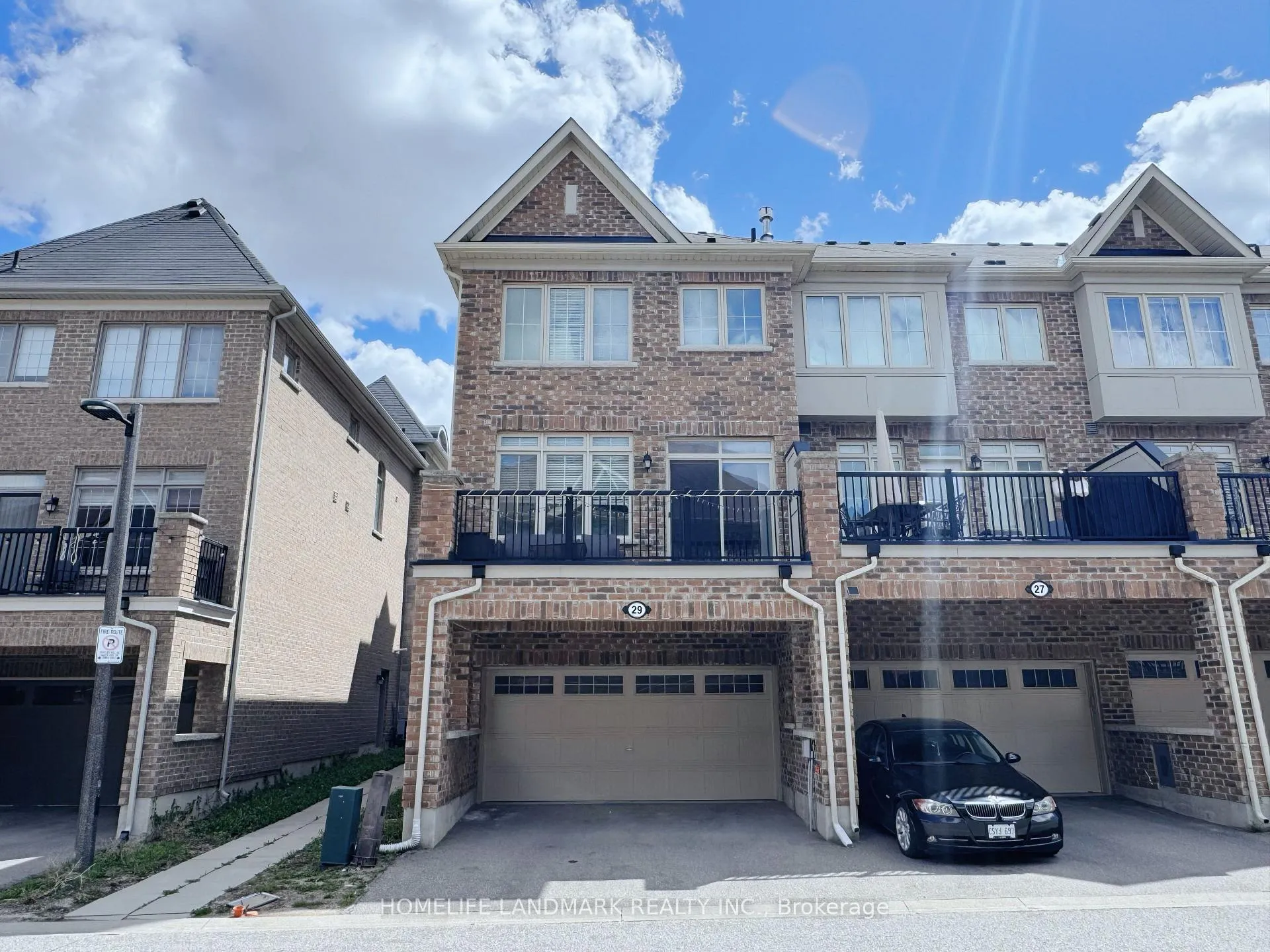 Photo 1 of 29 Sharbot Lane, Markham, Greensborough — HOMEH