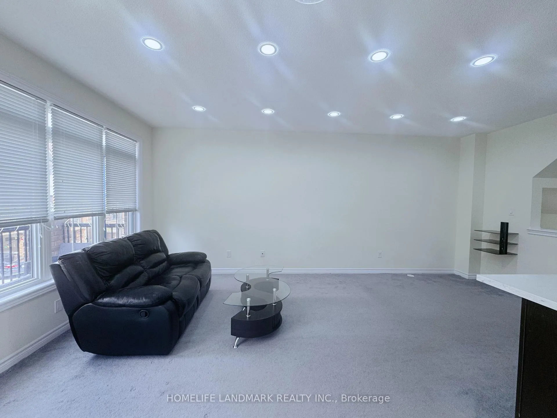 Photo 6 of 29 Sharbot Lane, Markham, Greensborough — HOMEH