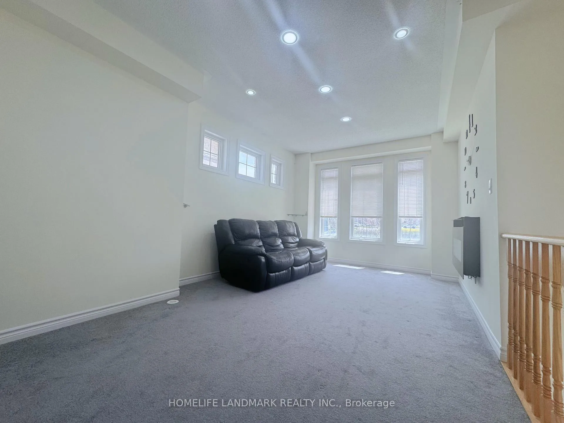 Photo 9 of 29 Sharbot Lane, Markham, Greensborough — HOMEH