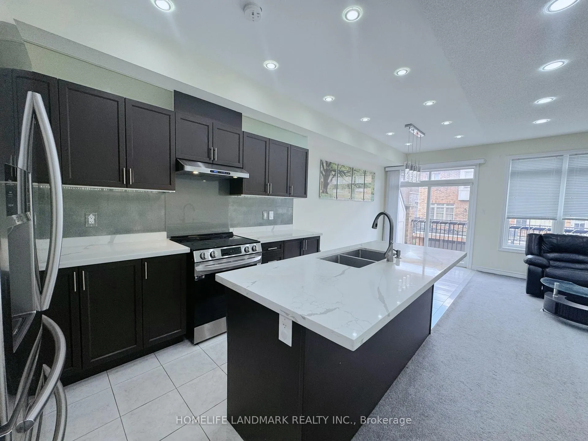 Photo 12 of 29 Sharbot Lane, Markham, Greensborough — HOMEH
