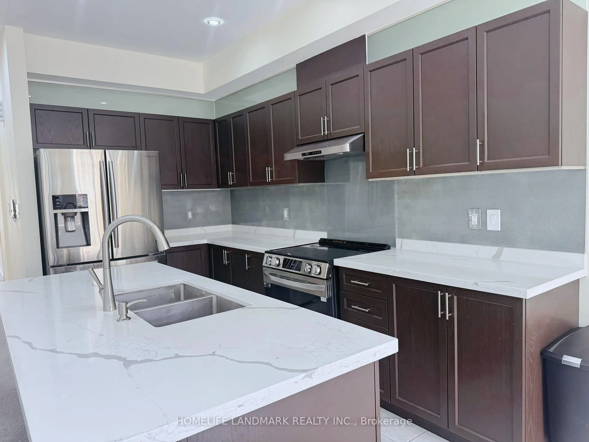 Photo 13 of 29 Sharbot Lane, Markham, Greensborough — HOMEH