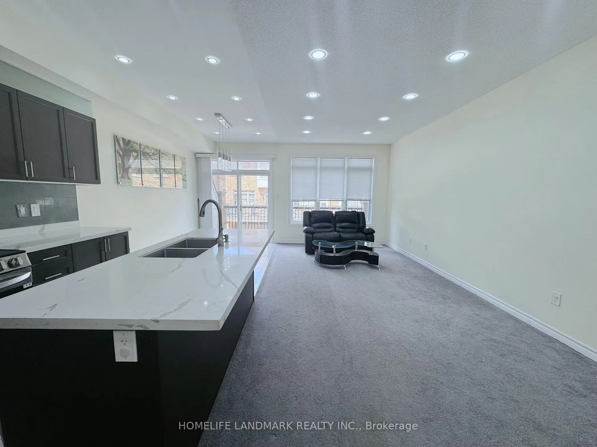 Photo 15 of 29 Sharbot Lane, Markham, Greensborough — HOMEH