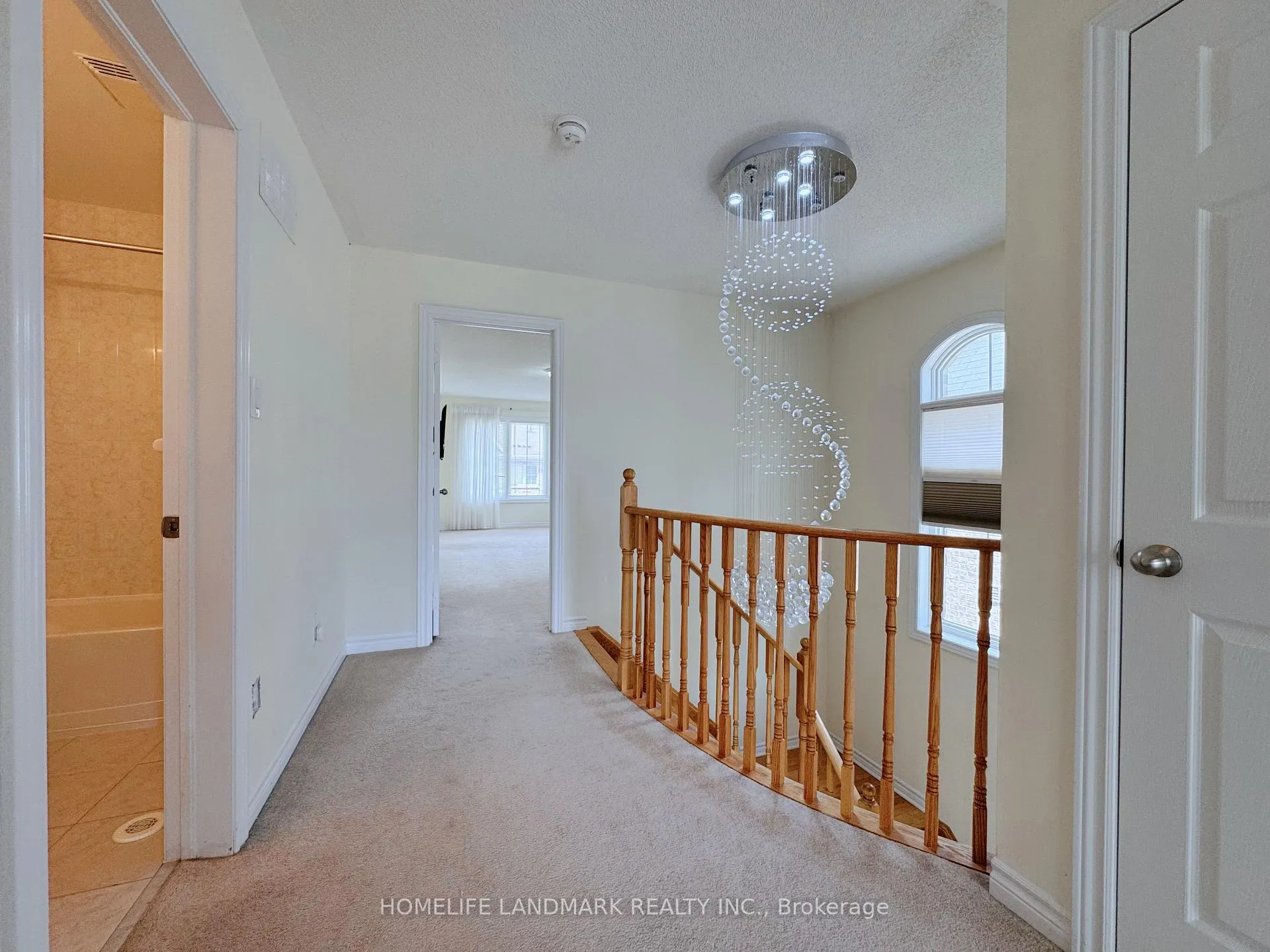 Photo 19 of 29 Sharbot Lane, Markham, Greensborough — HOMEH