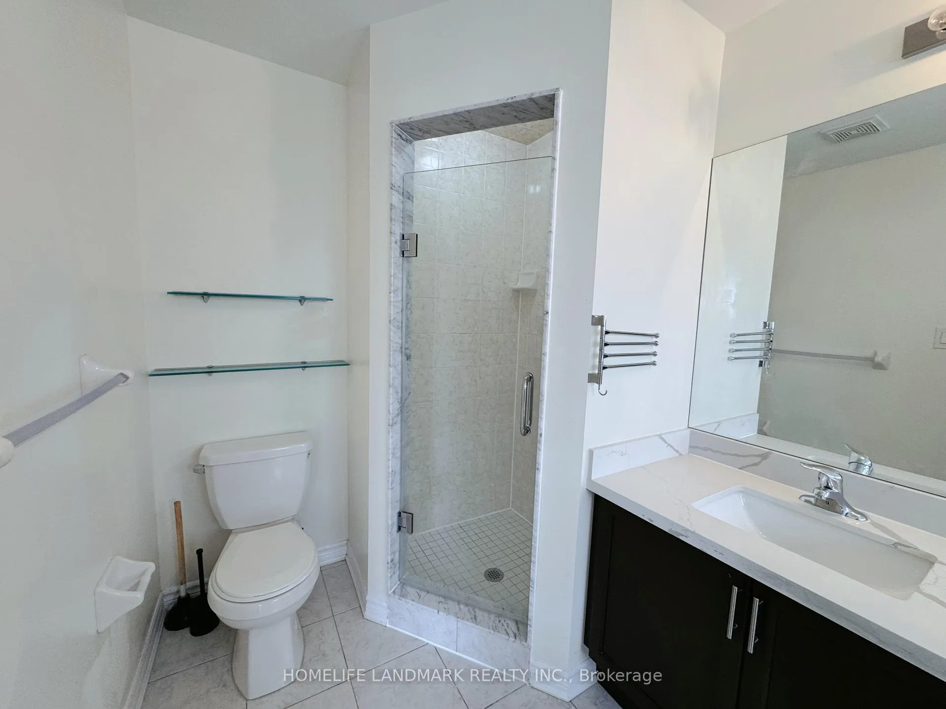 Photo 22 of 29 Sharbot Lane, Markham, Greensborough — HOMEH