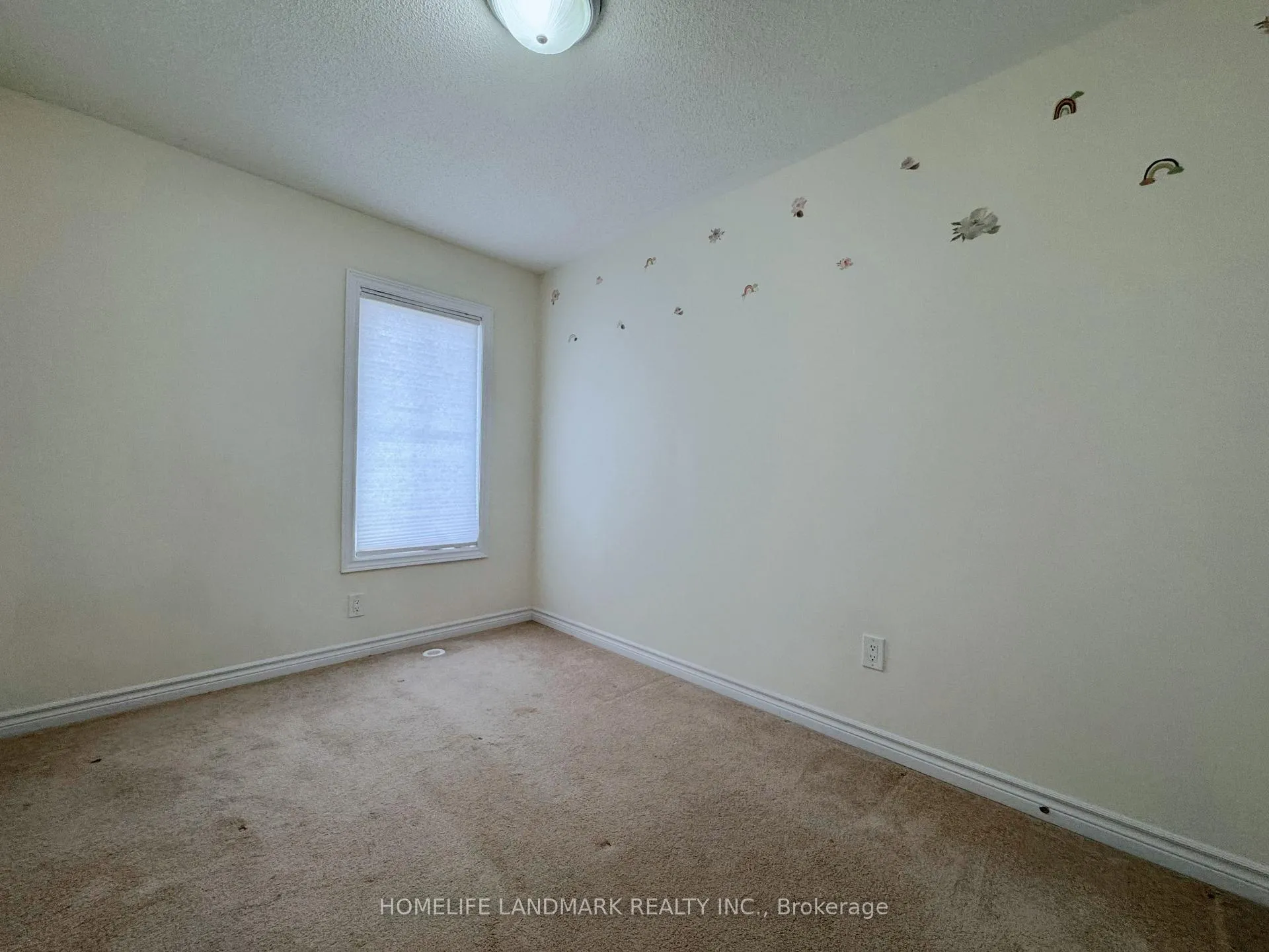 Photo 26 of 29 Sharbot Lane, Markham, Greensborough — HOMEH