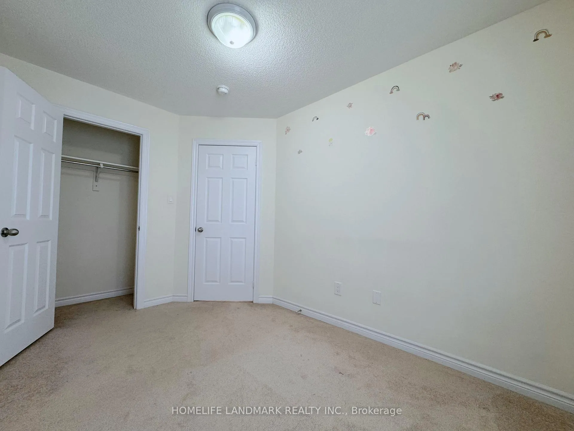 Photo 27 of 29 Sharbot Lane, Markham, Greensborough — HOMEH