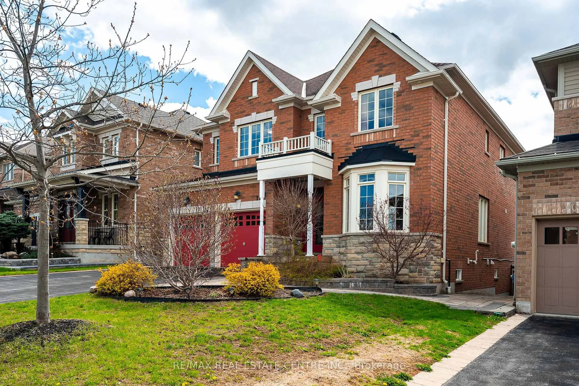 Photo 1 of 17 Mason Drive, New Tecumseth, Rural New Tecumseth — HOMEH