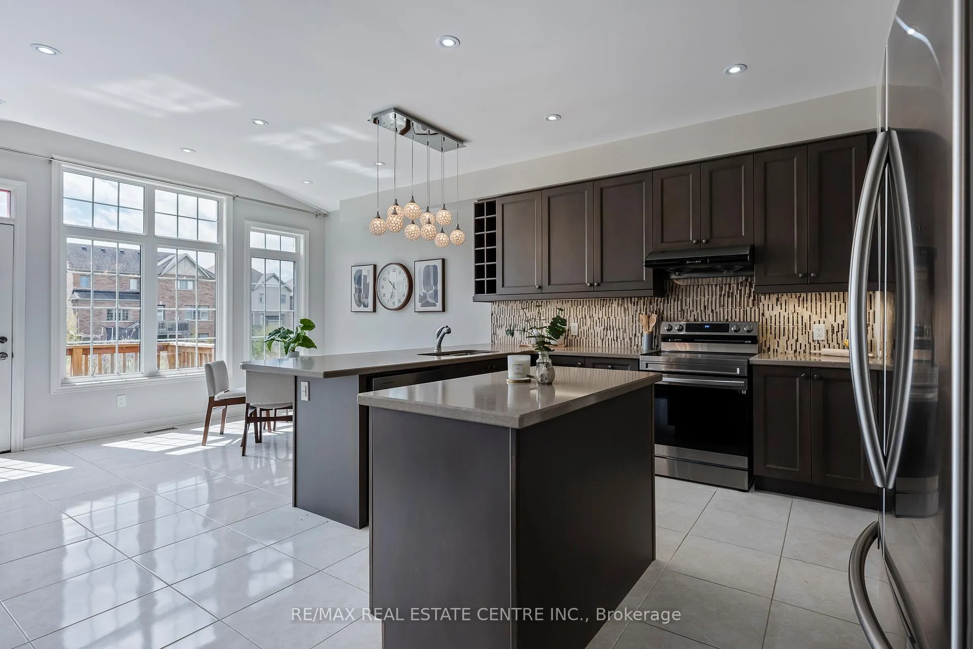 Photo 12 of 17 Mason Drive, New Tecumseth, Rural New Tecumseth — HOMEH