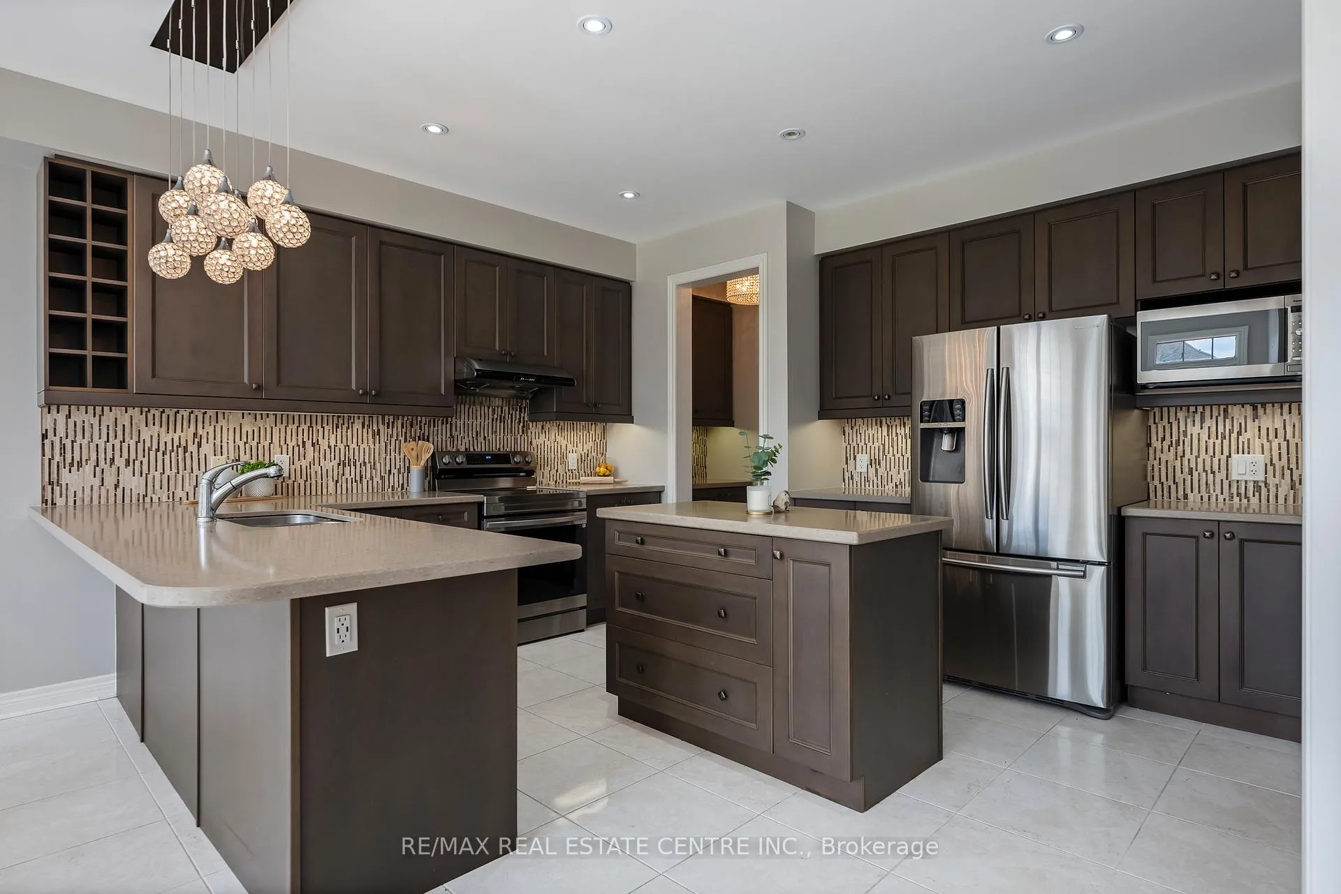 Photo 13 of 17 Mason Drive, New Tecumseth, Rural New Tecumseth — HOMEH