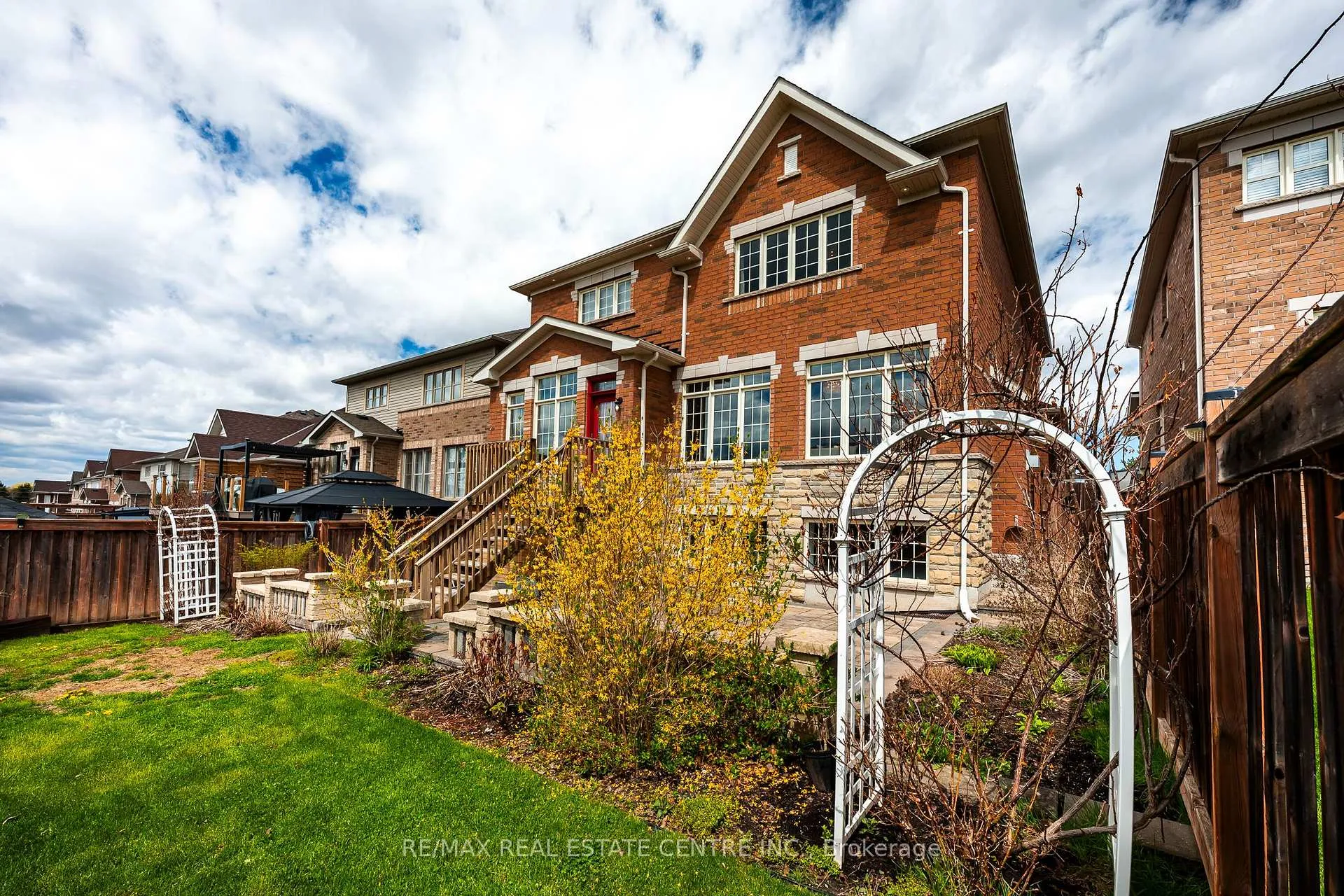 Photo 42 of 17 Mason Drive, New Tecumseth, Rural New Tecumseth — HOMEH