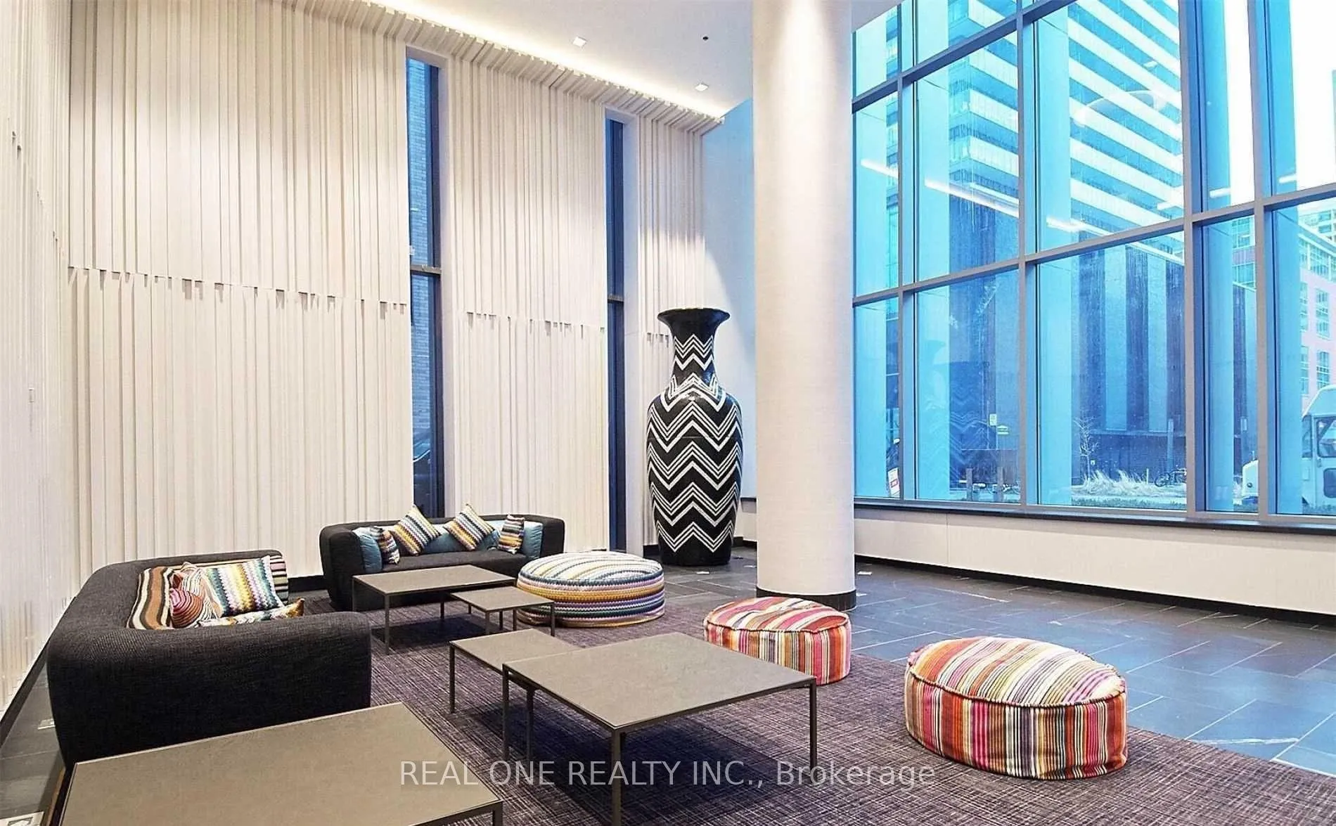 Photo 4 of Unit 2904, 42 Charles Street E, Toronto, Church-Yonge Corridor — HOMEH