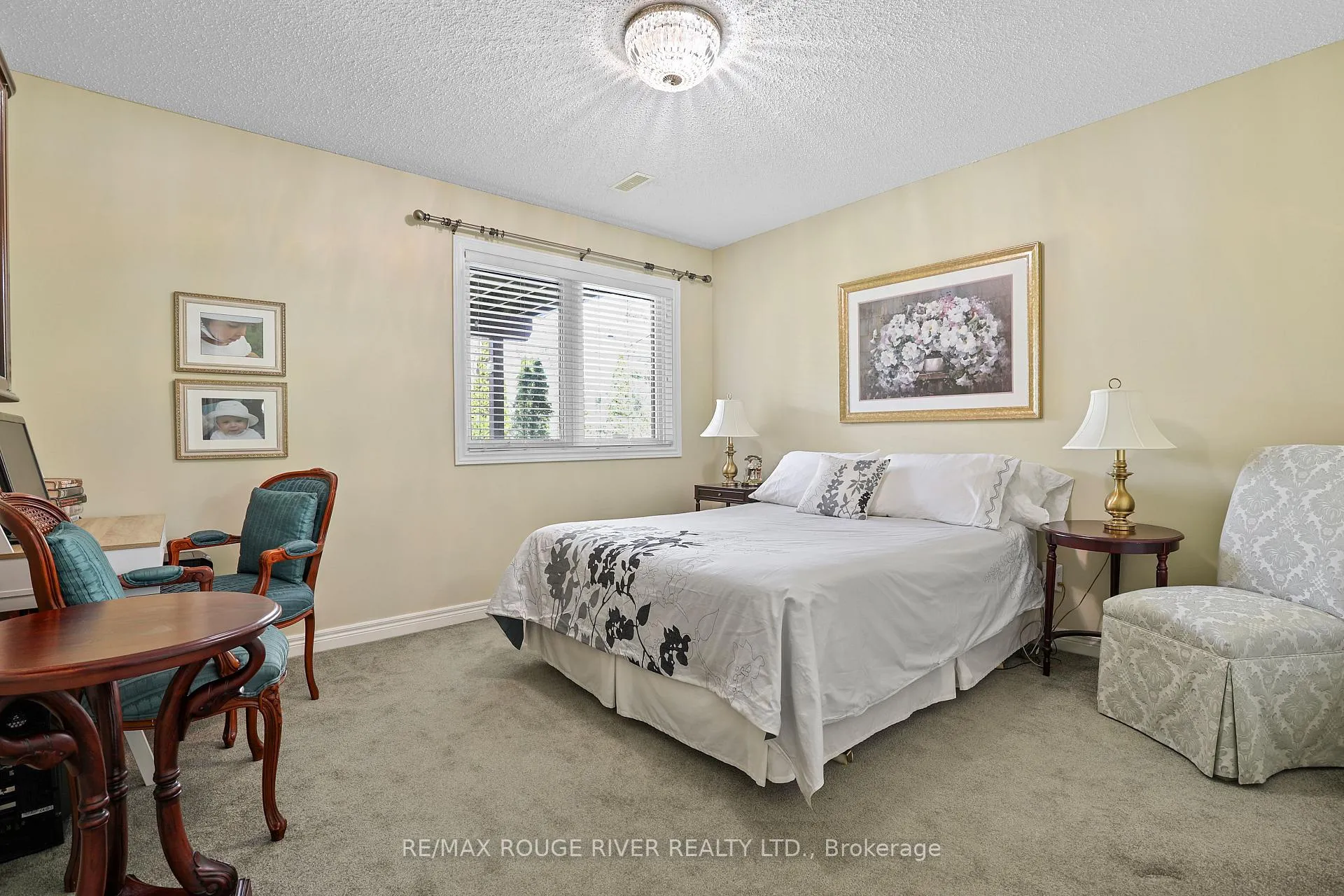 Photo 18 of 38 Worthington Drive, Clarington, Courtice — HOMEH