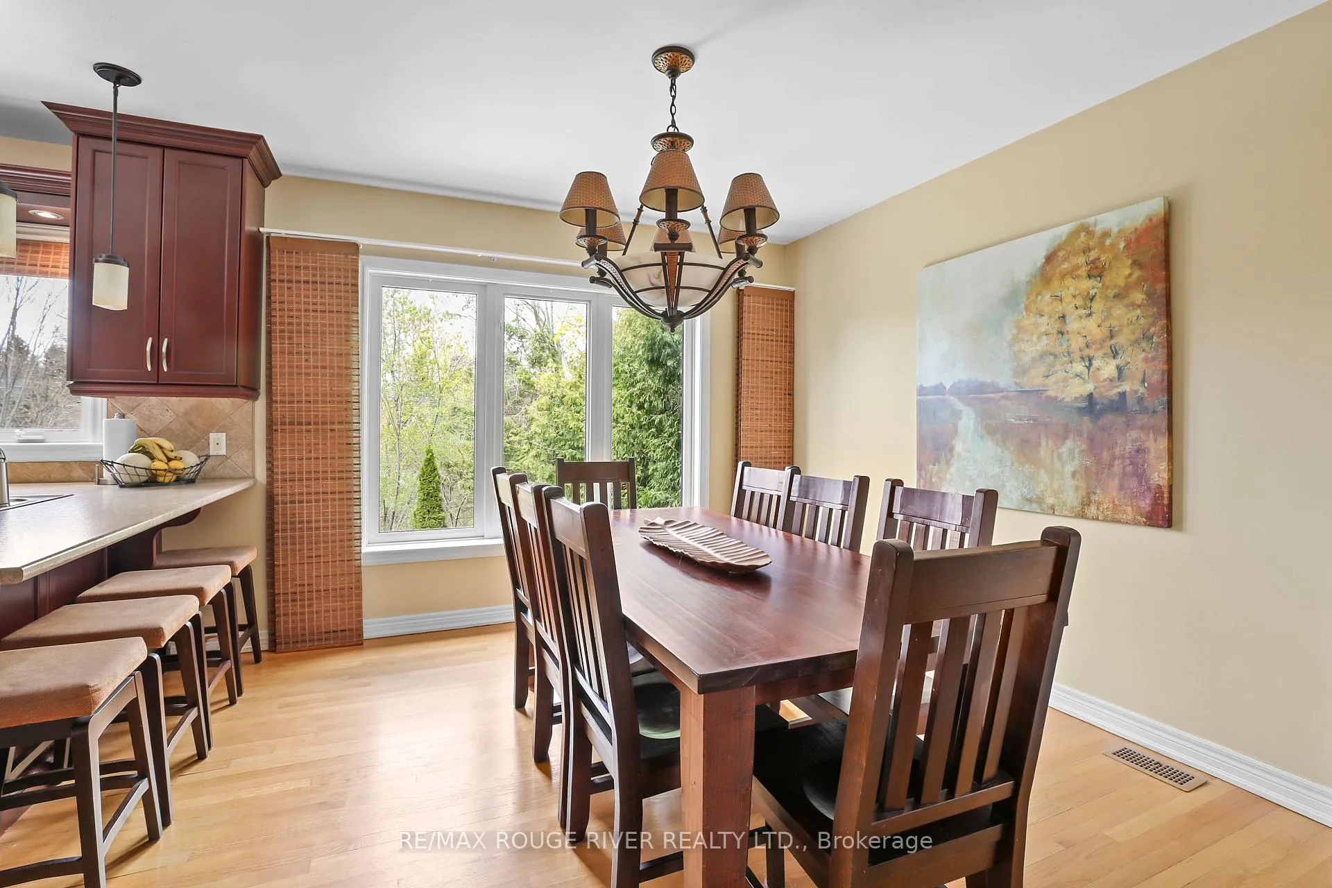 Photo 24 of 38 Worthington Drive, Clarington, Courtice — HOMEH