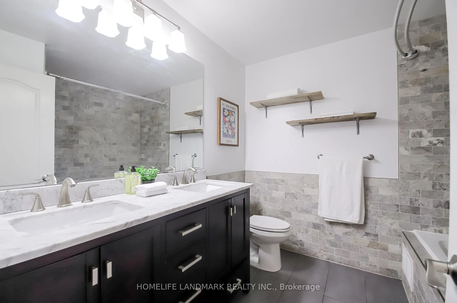 Photo 11 of Unit 9, 34 Mendota Road, Etobicoke, Stonegate-Queensway — HOMEH