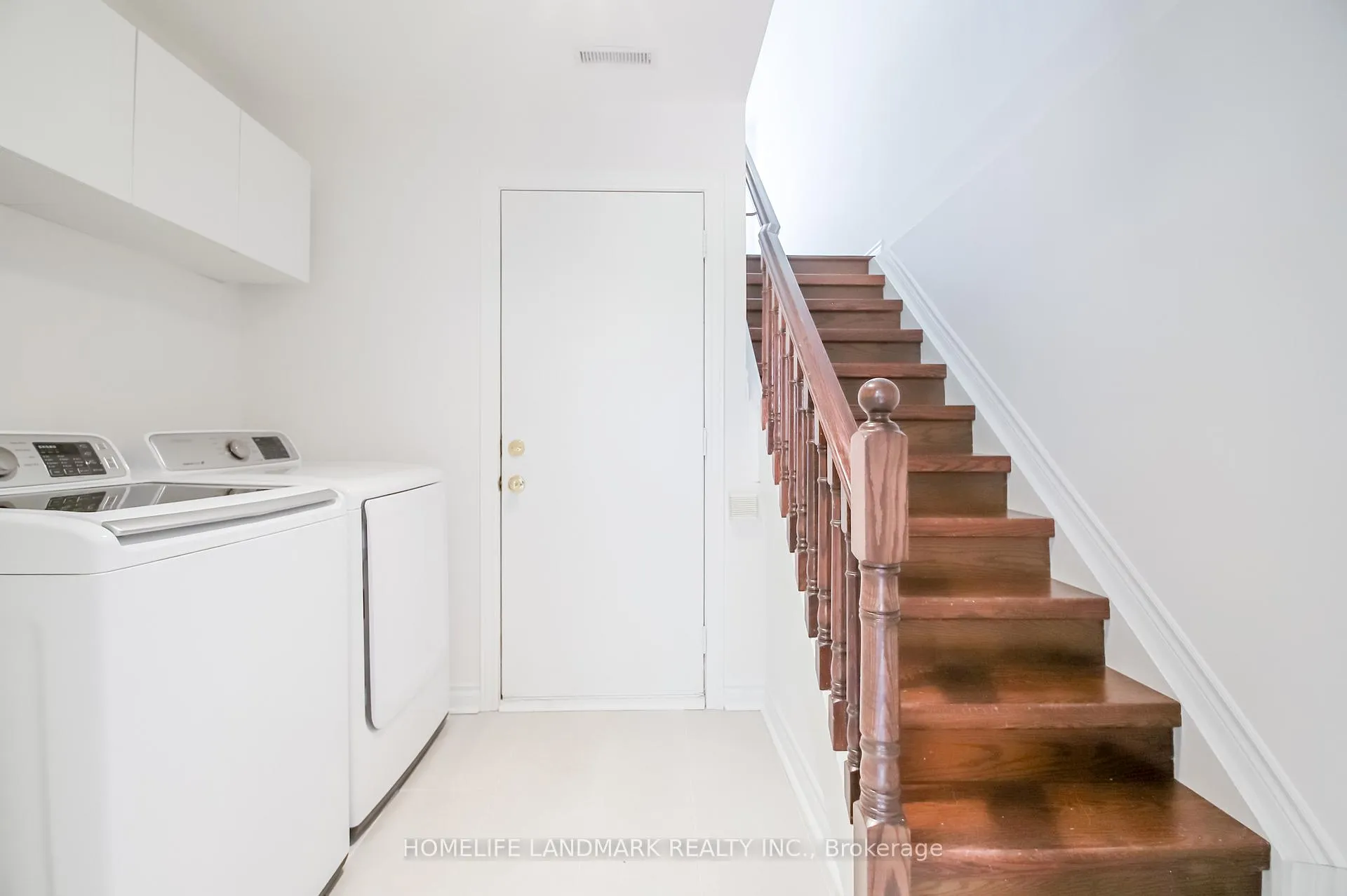 Photo 17 of Unit 9, 34 Mendota Road, Etobicoke, Stonegate-Queensway — HOMEH