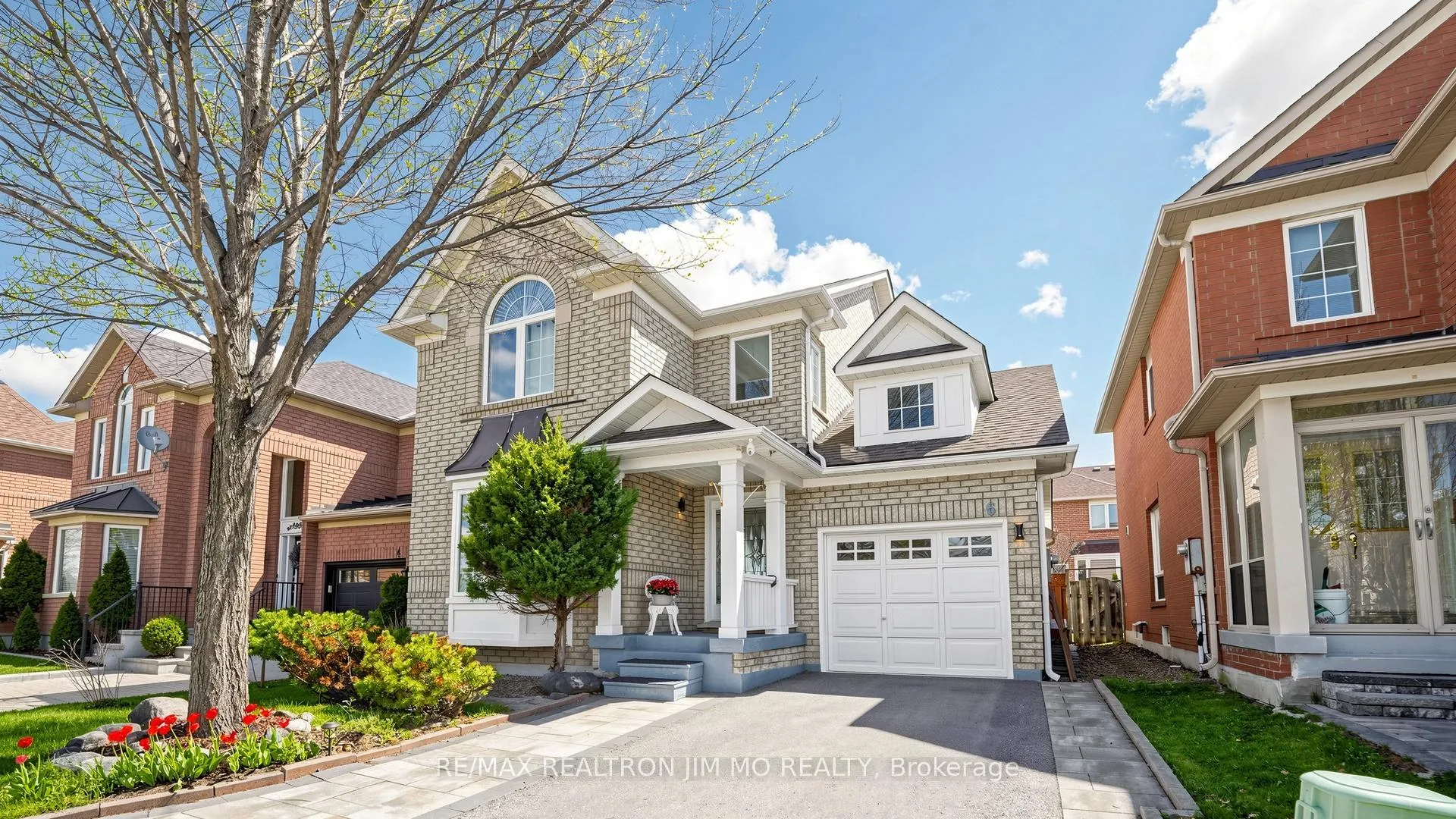 Photo 1 of 6 Majestic Drive, Markham, Berczy — HOMEH