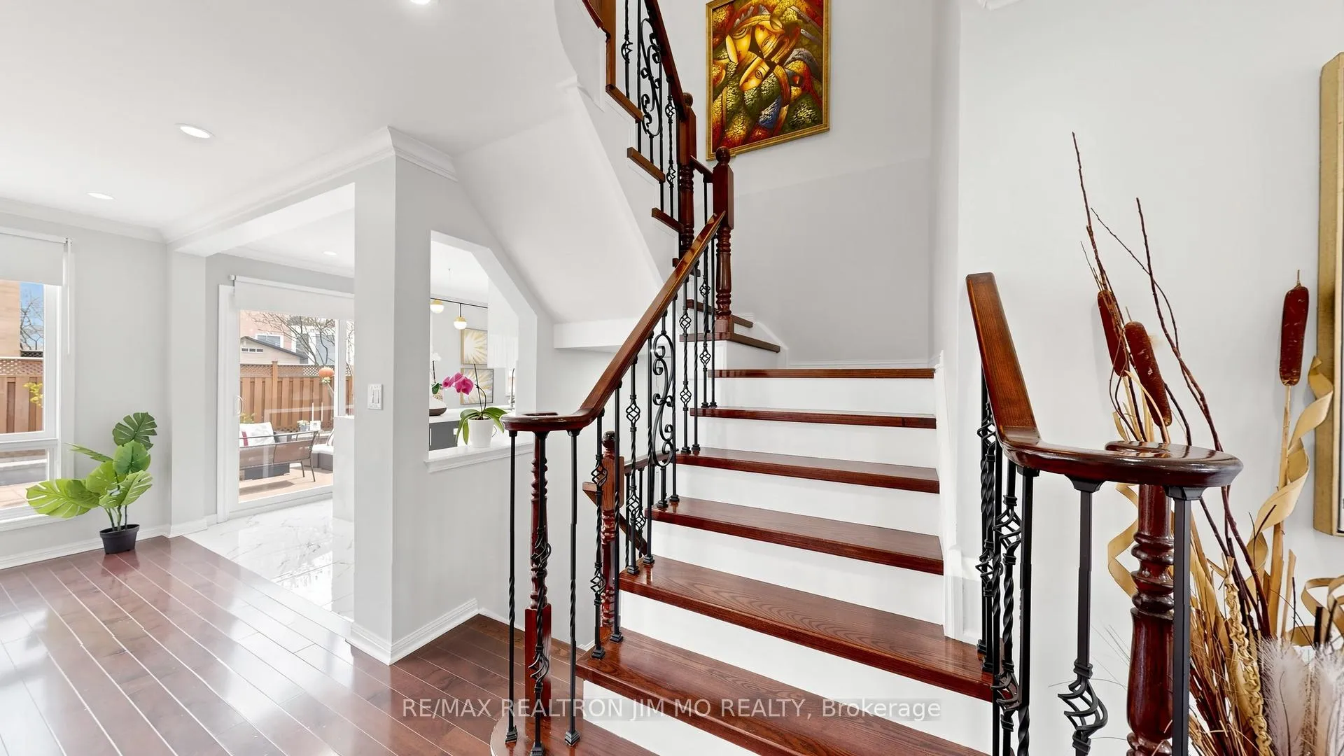 Photo 14 of 6 Majestic Drive, Markham, Berczy — HOMEH
