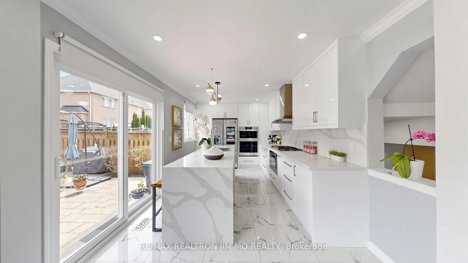 Photo 18 of 6 Majestic Drive, Markham, Berczy — HOMEH
