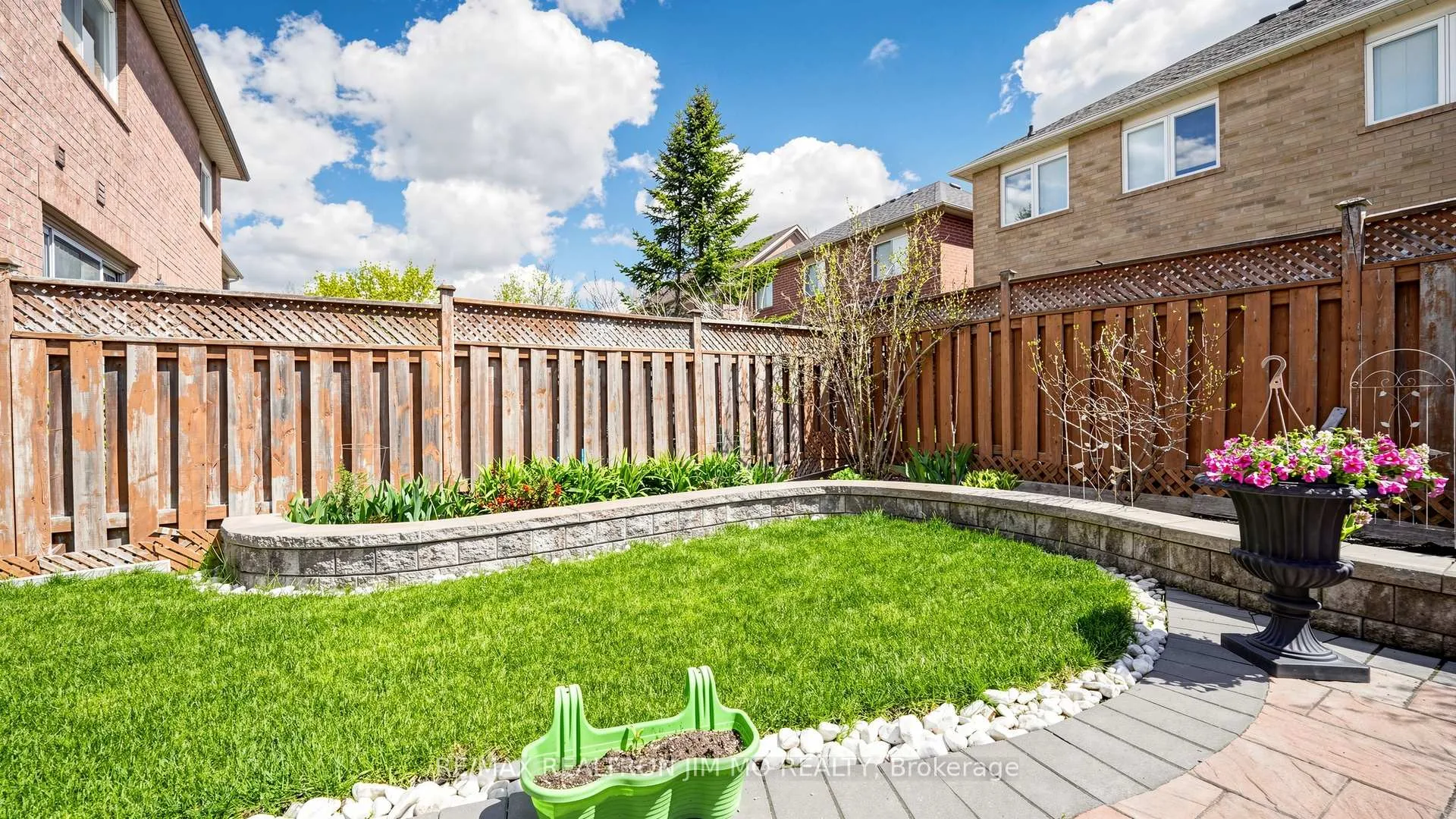 Photo 45 of 6 Majestic Drive, Markham, Berczy — HOMEH
