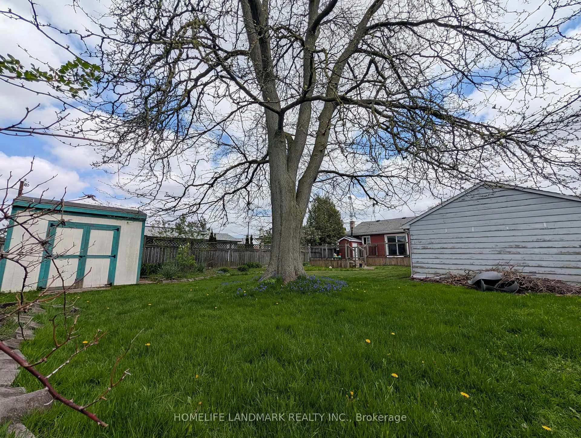 Photo 4 of 4751 Baldwin Avenue, Niagara Falls, Ascot — HOMEH