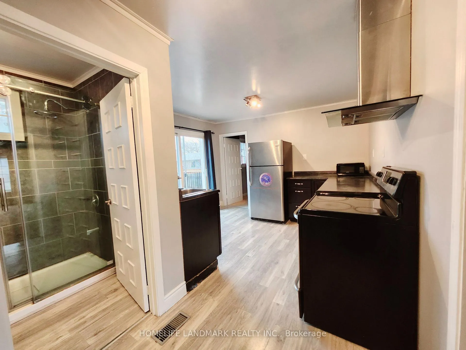 Photo 9 of 4751 Baldwin Avenue, Niagara Falls, Ascot — HOMEH