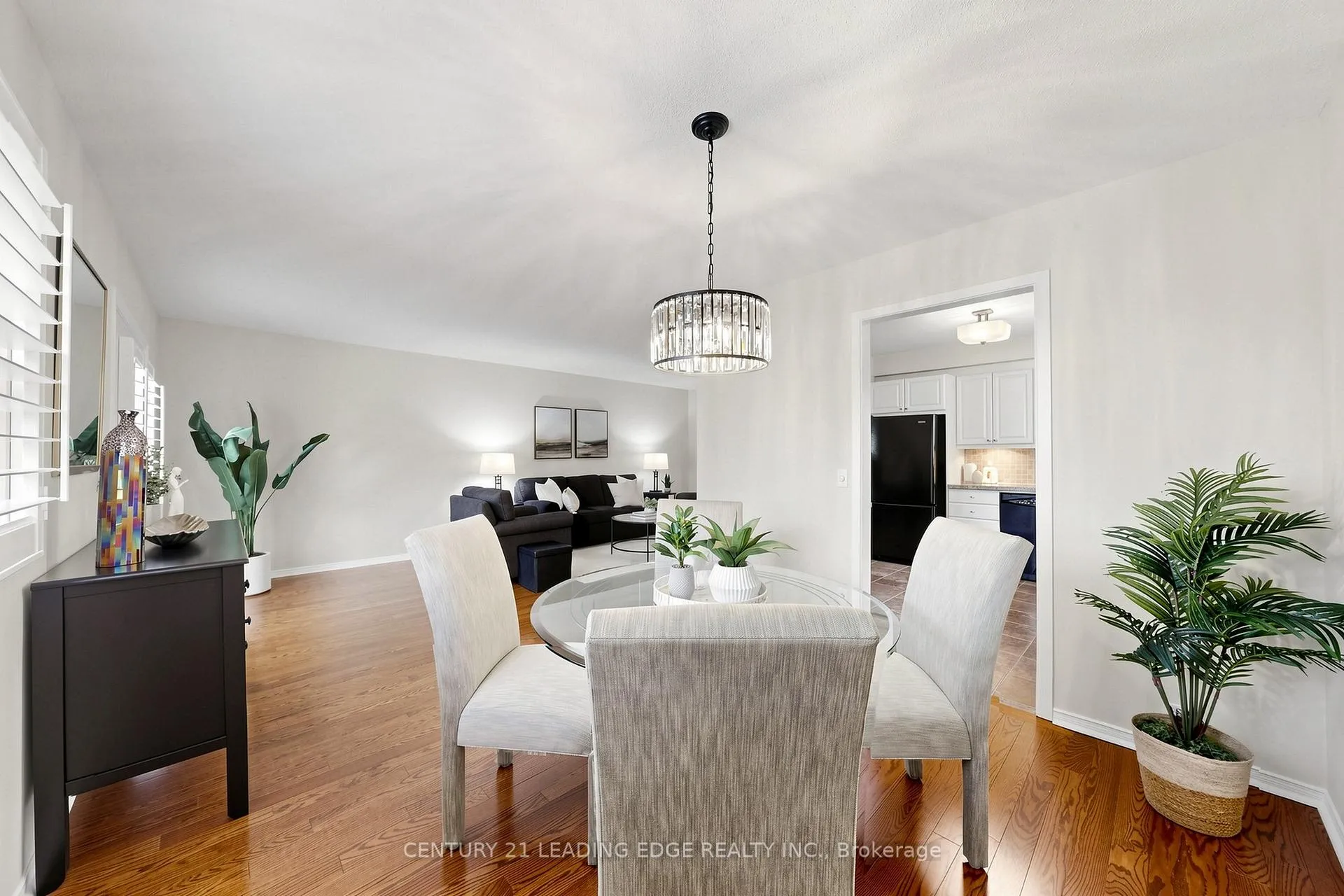 Photo 10 of 5 Madsen Crescent, Markham, Markville — HOMEH