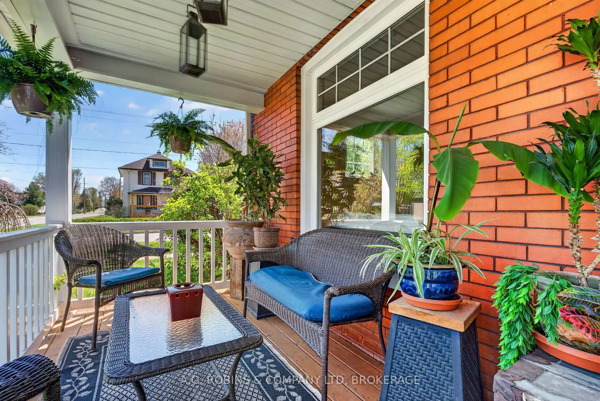 Photo 2 of 124 Catharine Street, Port Colborne, Sugarloaf — HOMEH