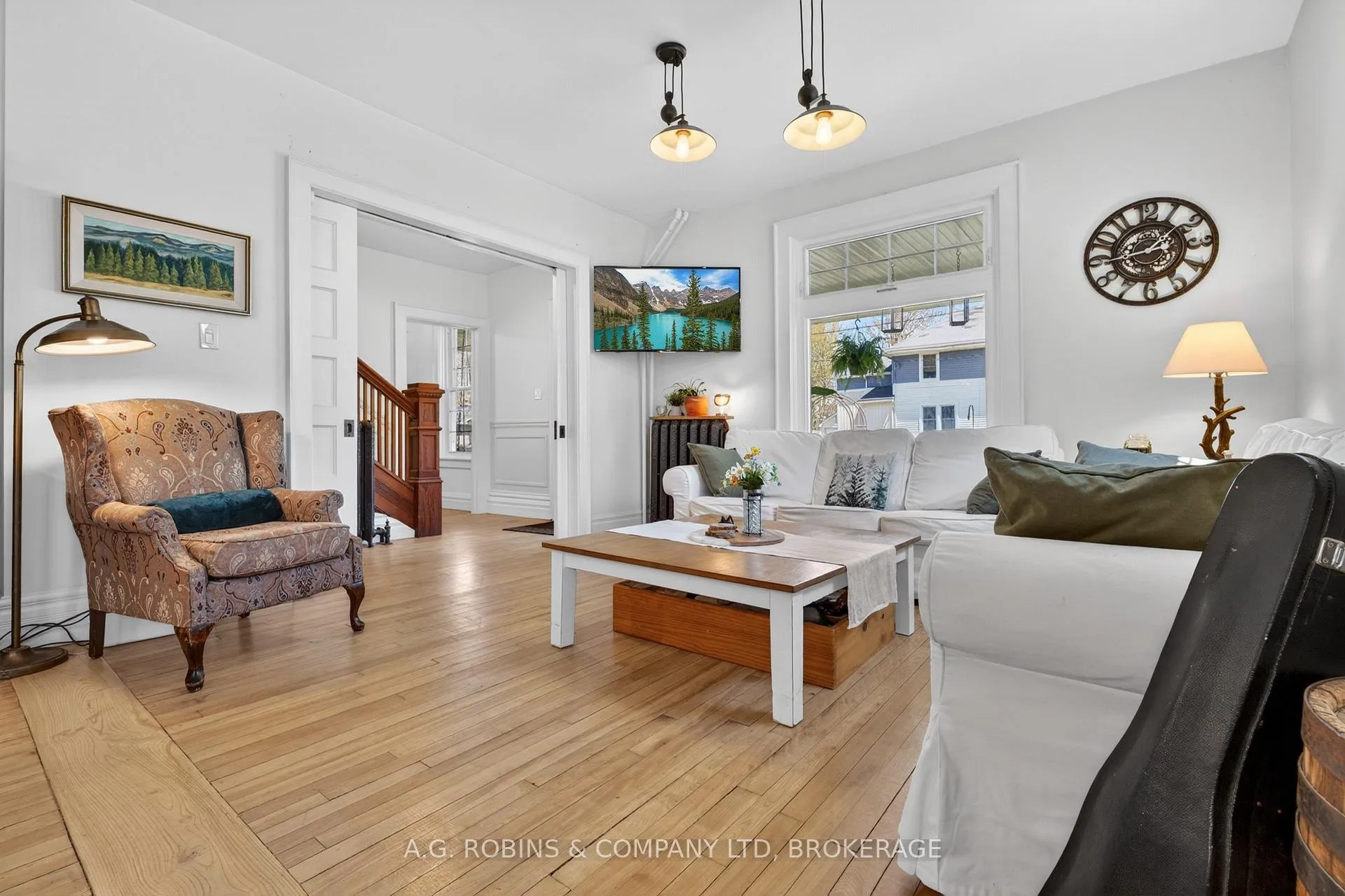 Photo 5 of 124 Catharine Street, Port Colborne, Sugarloaf — HOMEH