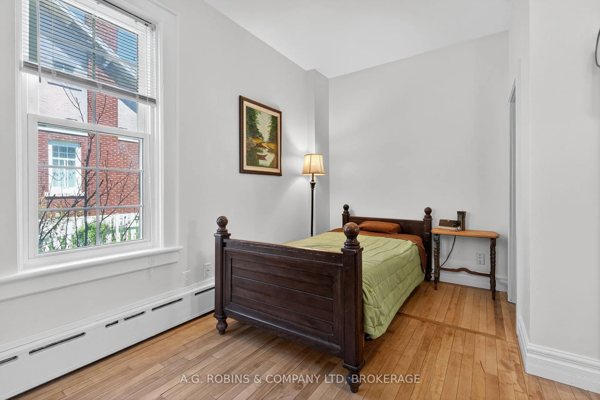 Photo 16 of 124 Catharine Street, Port Colborne, Sugarloaf — HOMEH