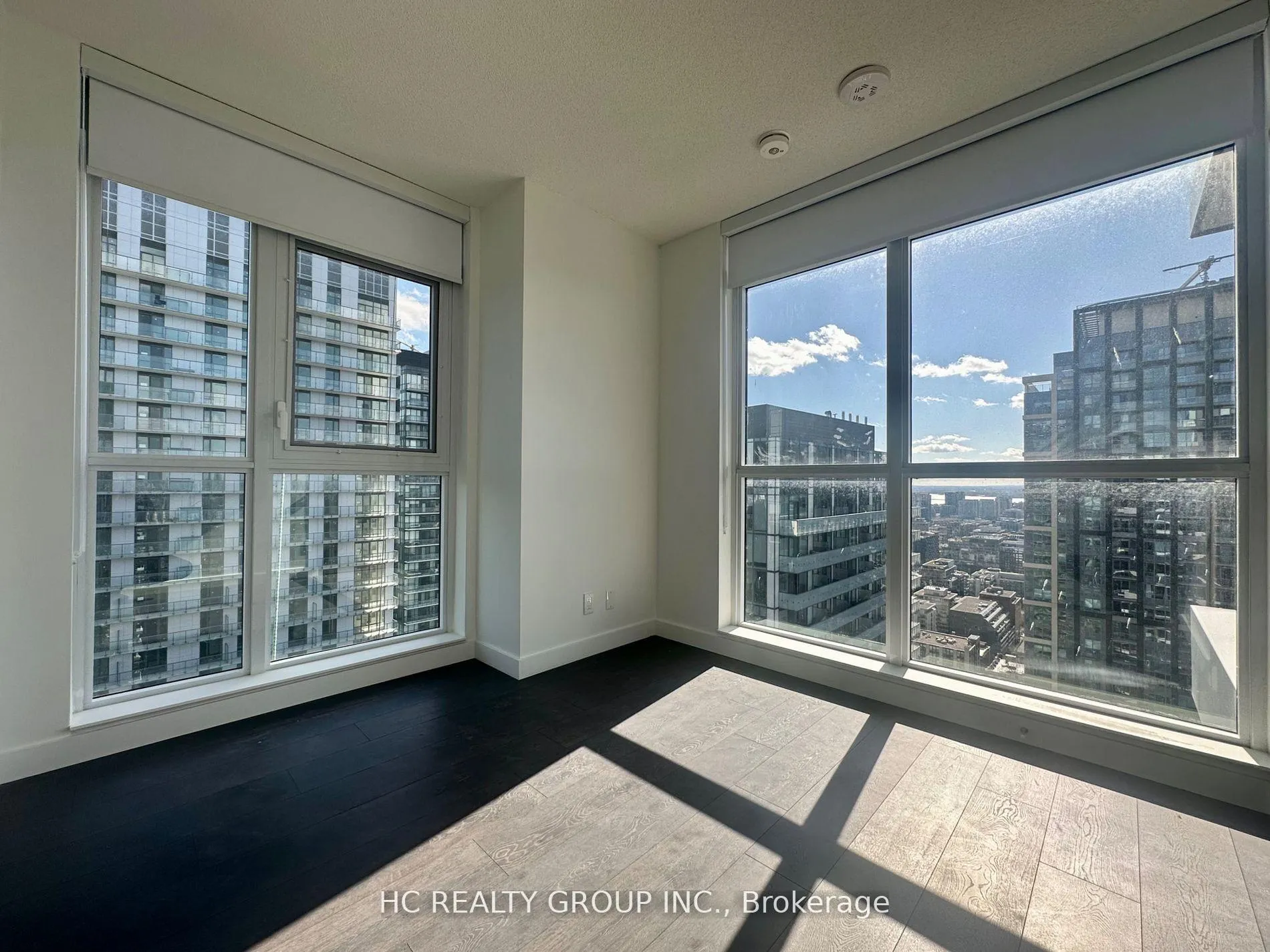 Photo 12 of Unit 5007, 38 Widmer Street, Toronto, Waterfront Communities — HOMEH