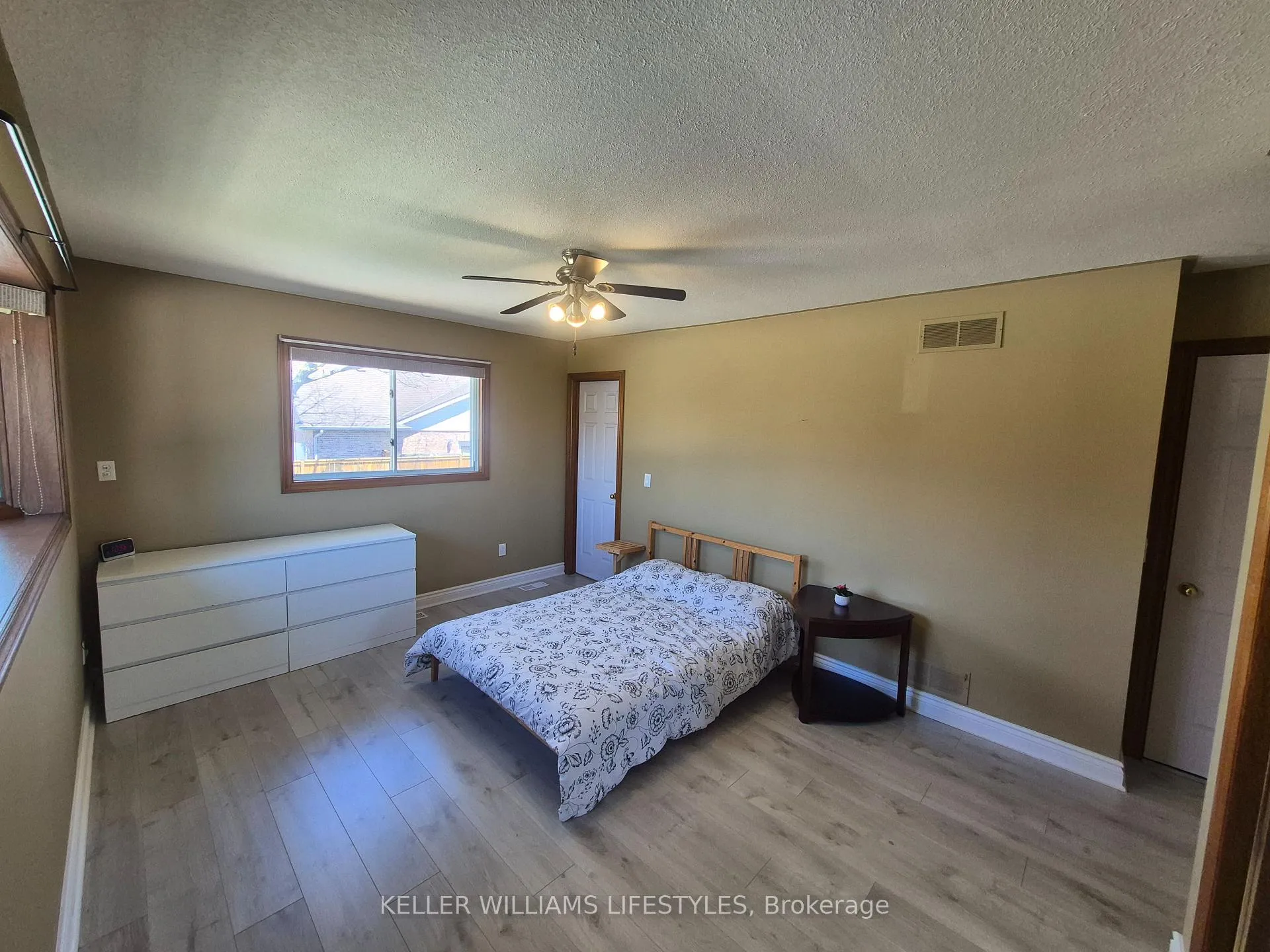 Photo 6 of 121 Cedarvale Crescent, Welland, N. Welland — HOMEH