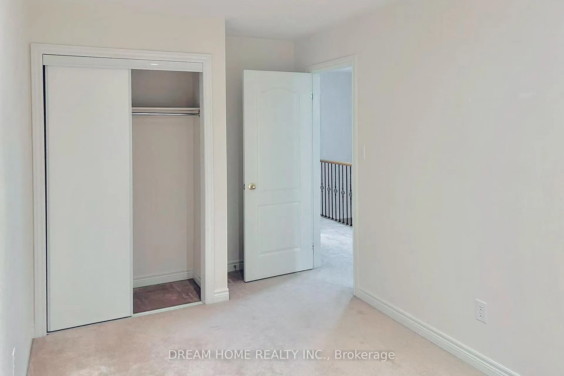 Photo 15 of 208 Tom Taylor Crescent, Newmarket, Summerhill Estates — HOMEH